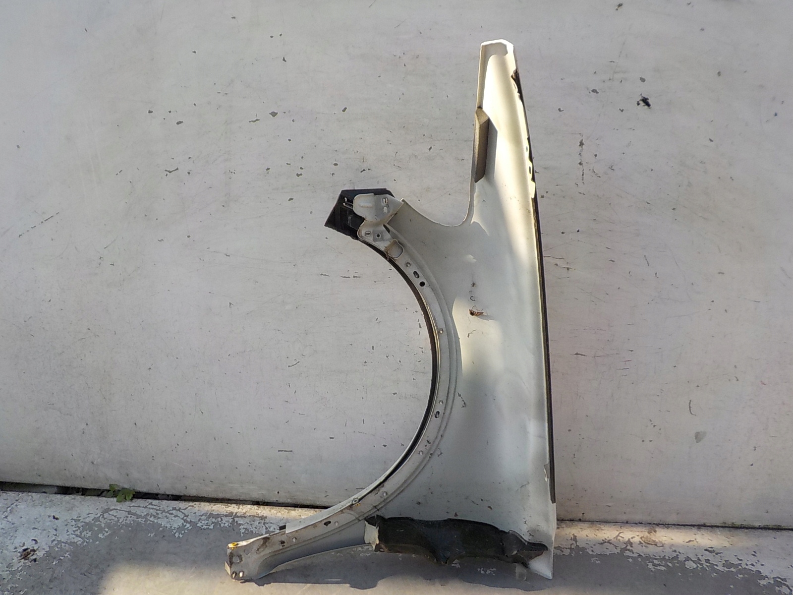 601 VOLVO C30 fender right front front