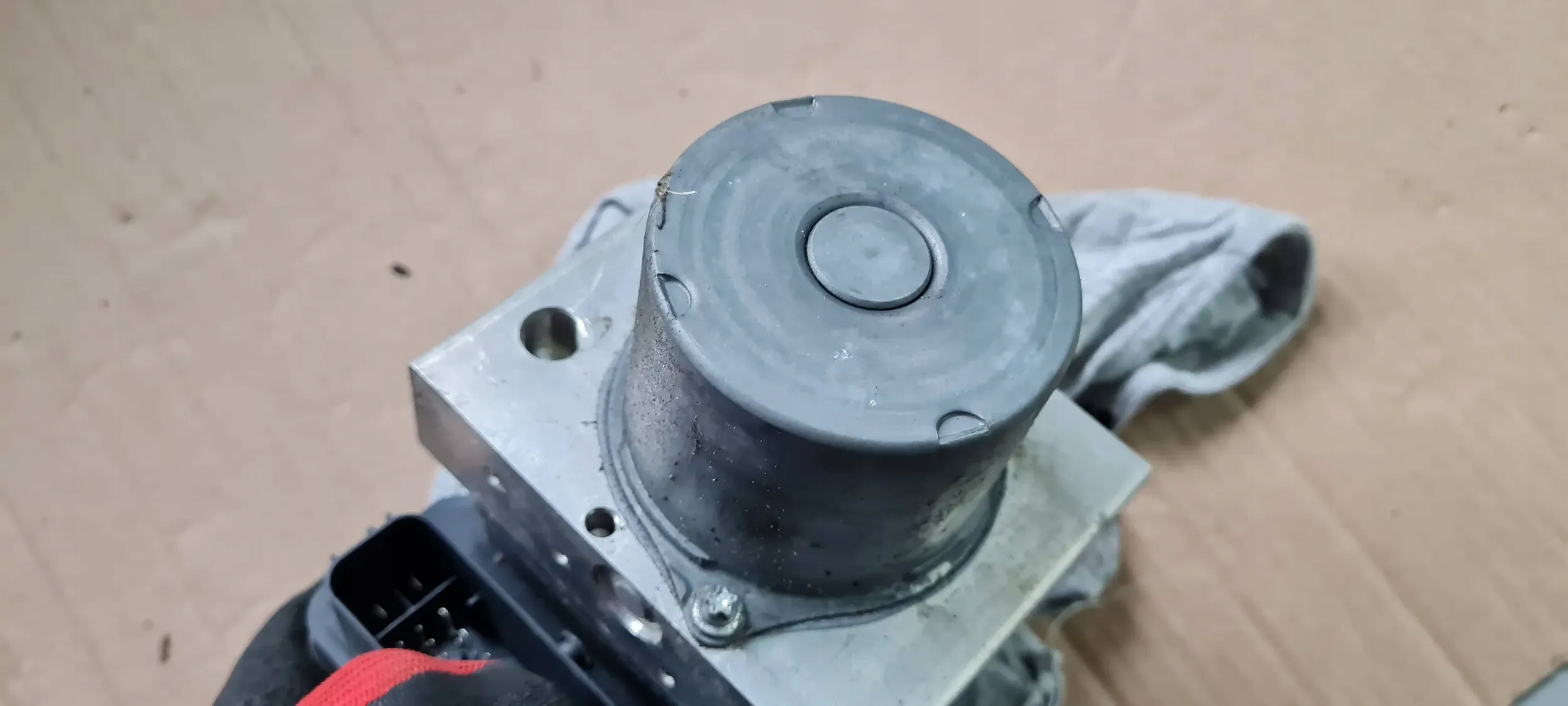 A5 8W brake booster ABS control unit 5Q0919237 8W0907379J A4 B9 8W