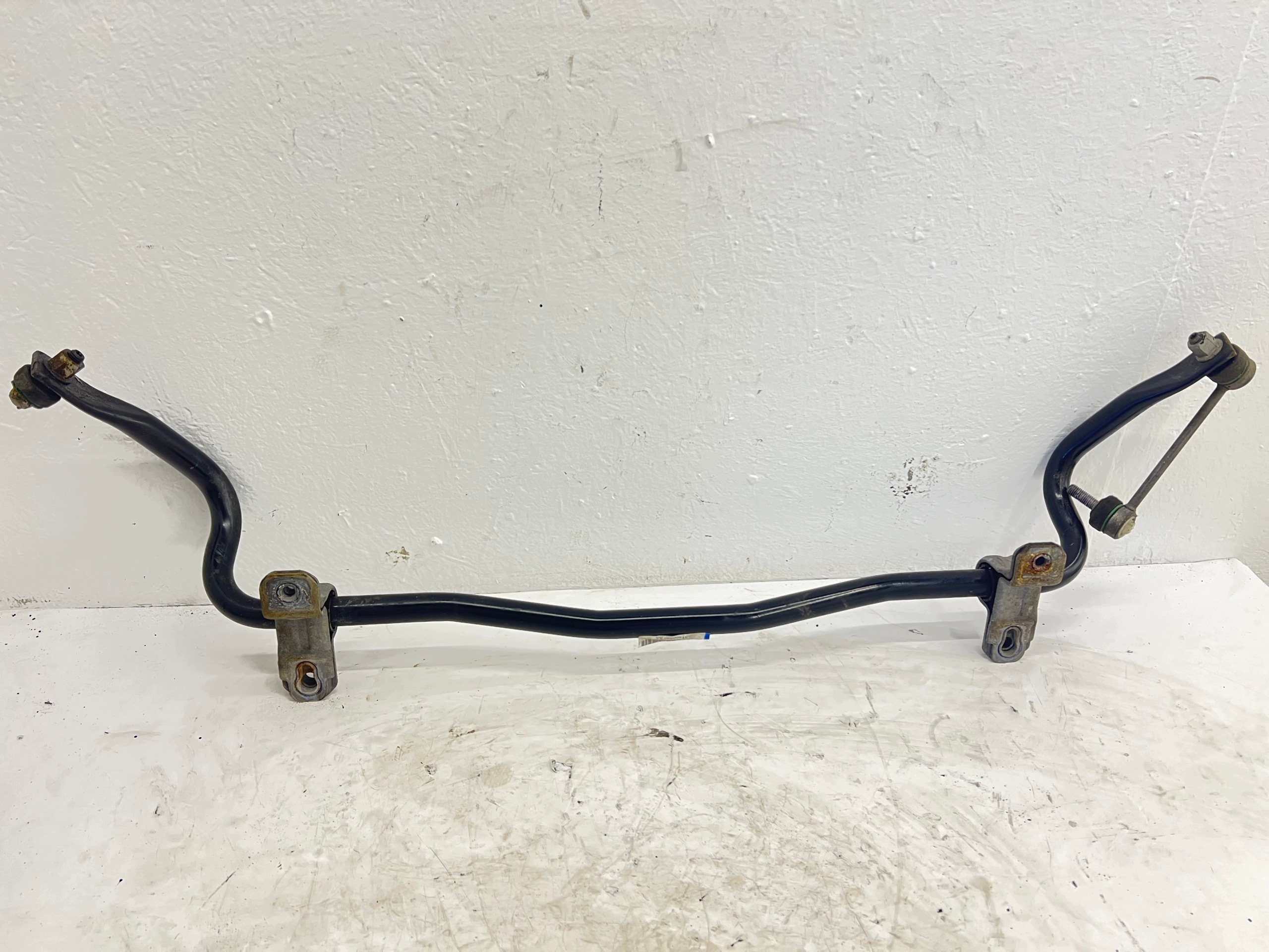 VOLVO V60 II 2.0D 19r stabilizer rod front 31406930