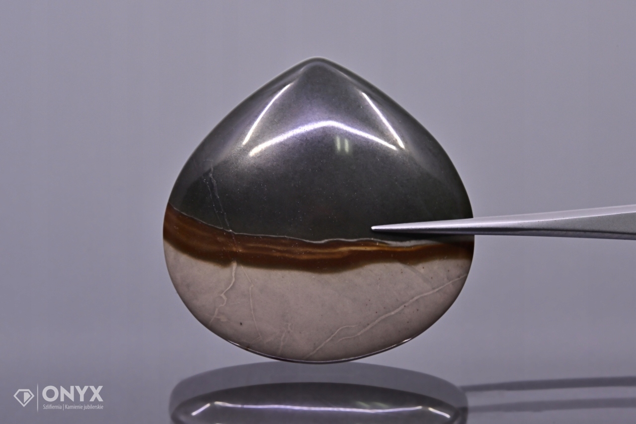 Krajinný jaspis kabošon nepravidelný 40,5x39,5 mm