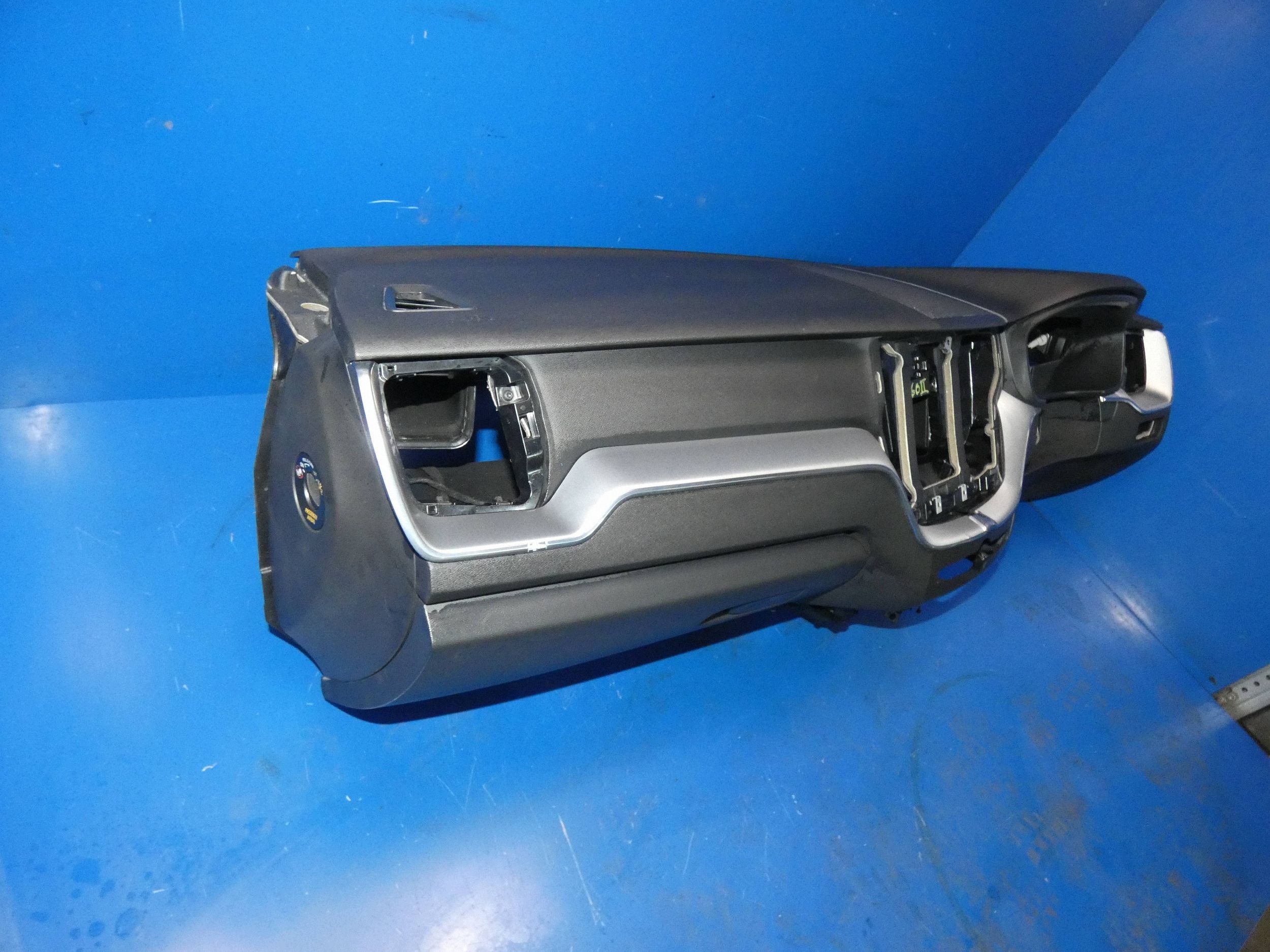 VOLVO XC60 II 17- dashboard instrument panel WERSJA ANGIELSKA