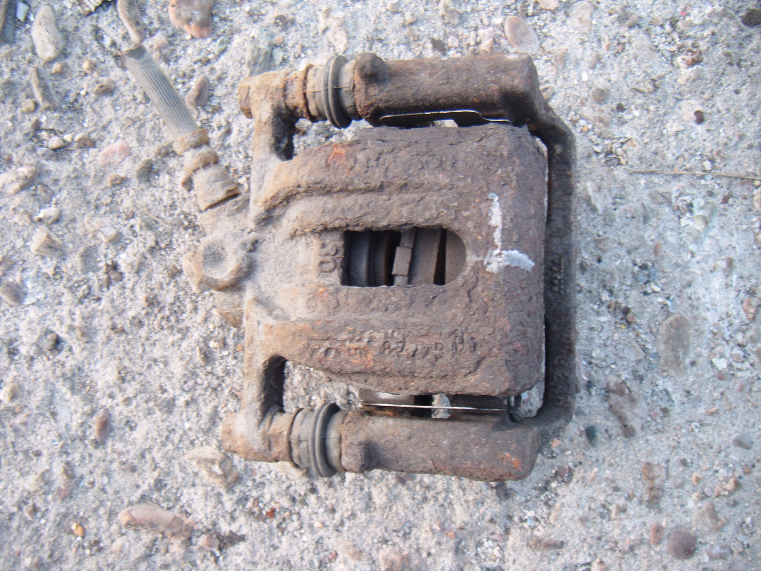 MERCEDES A W169 2.0 CDI 04-12 ZACISK HAMULCOWY LEWY TYŁ