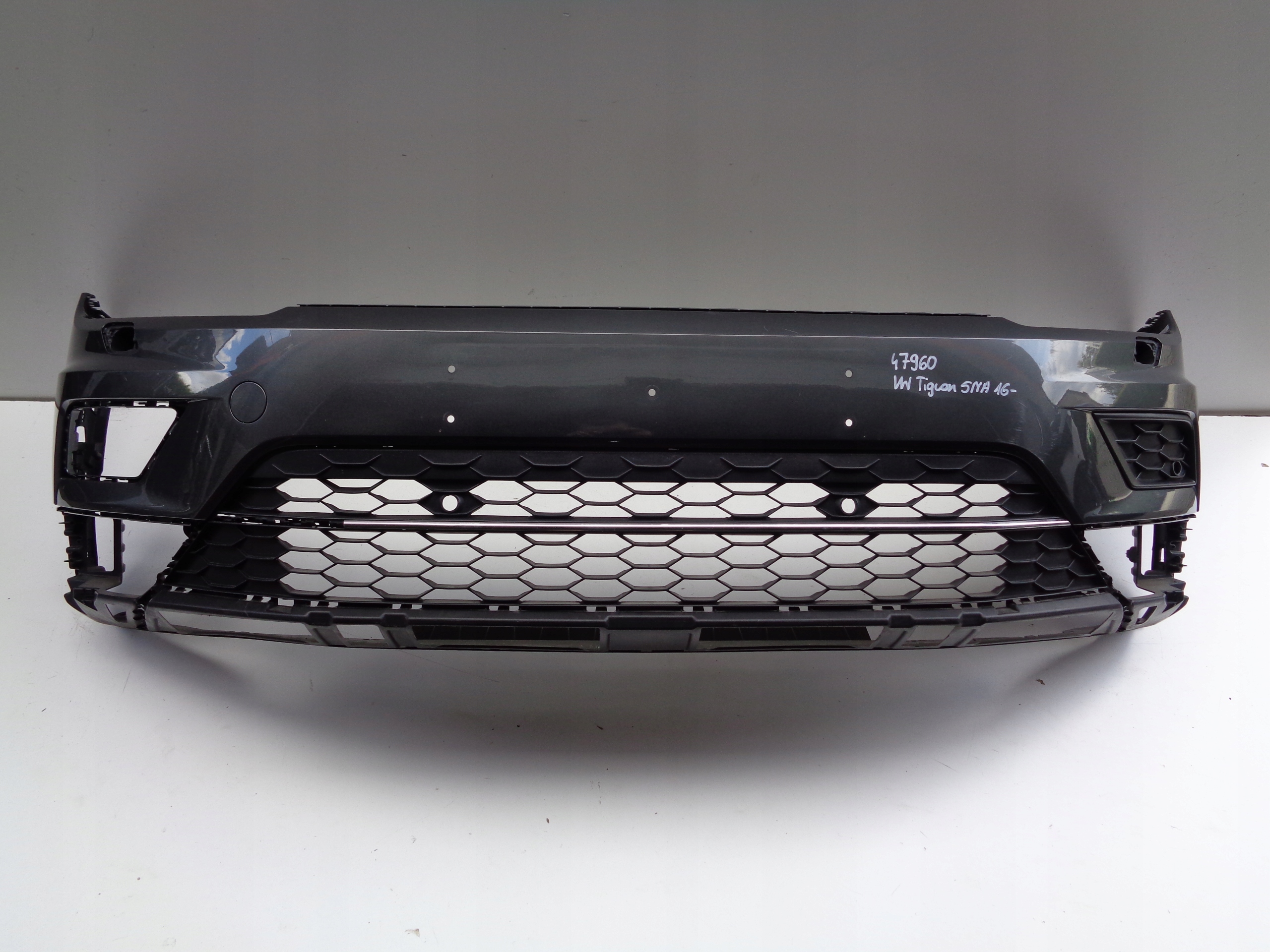 Frontstoßstange VW TIGUAN II 5NA 16- NR 47960