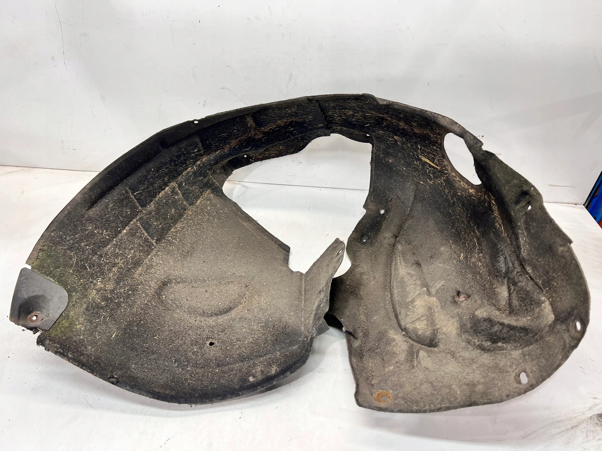 mudguard right front AUDI A6 C6 LIFT MATERIALOWE