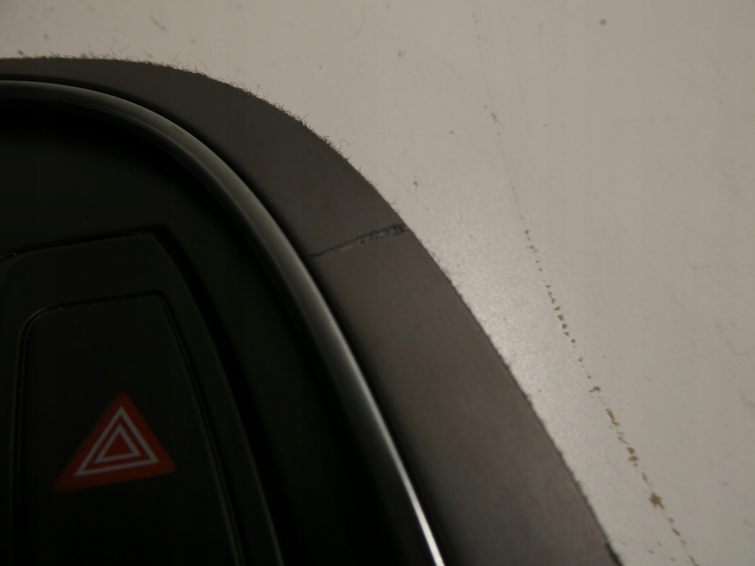 AUDI A4 B8 frame cover of the dial 8K1857166