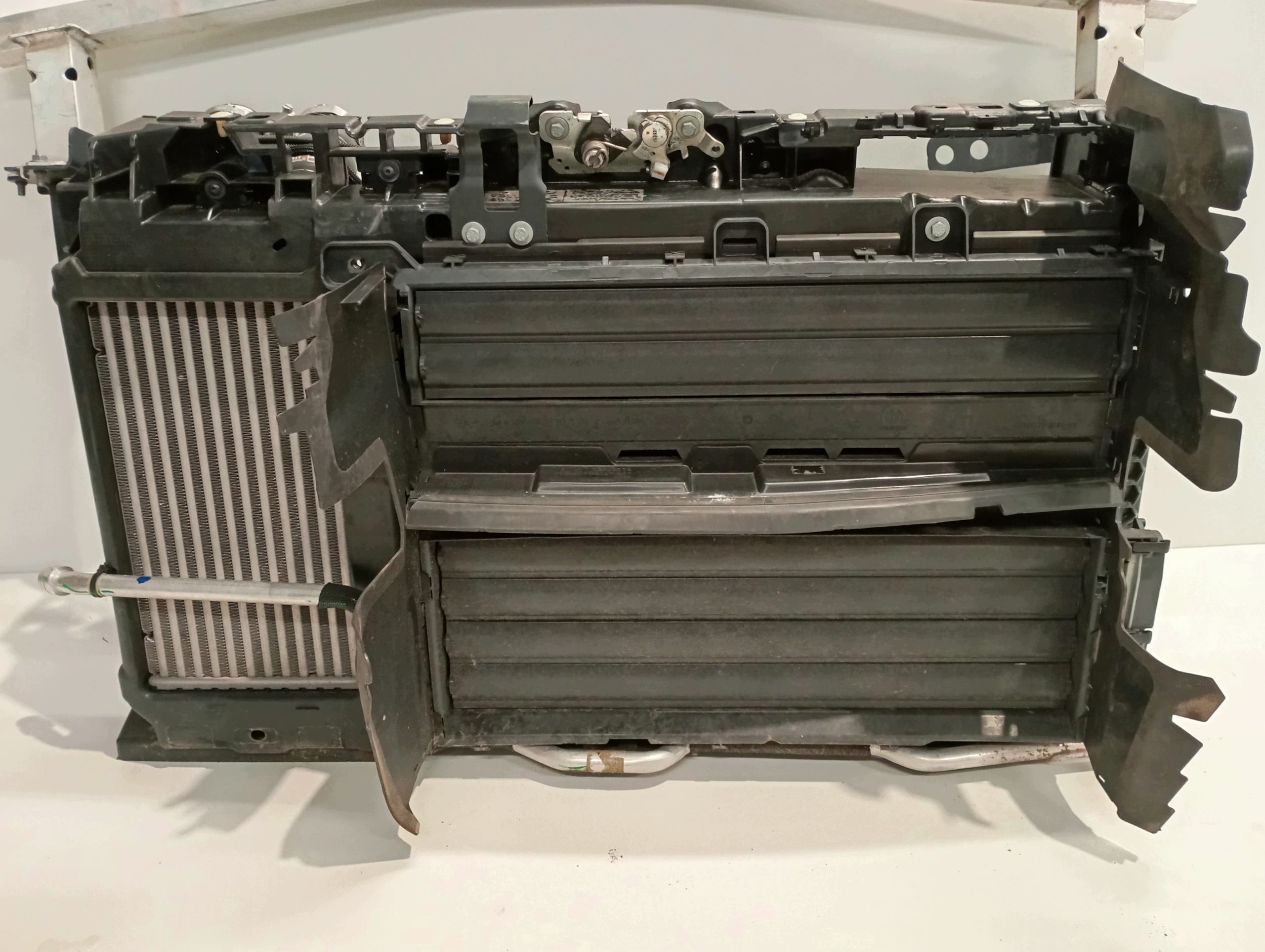 support panel for radiators radiator JEEP AVENGER
