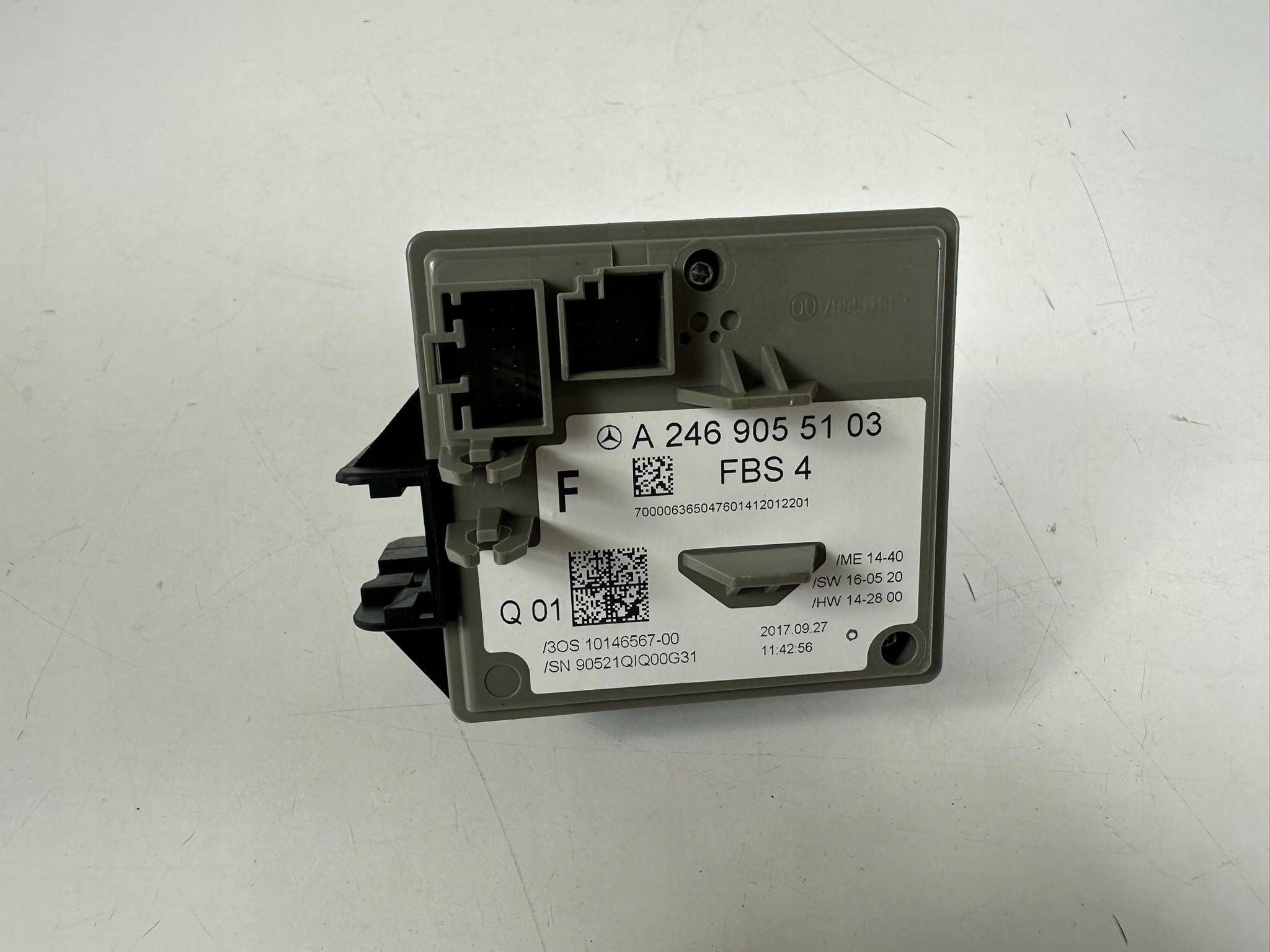 Mercedes-Benz GLA W156 2017 ignition button Start Stop A2469055103