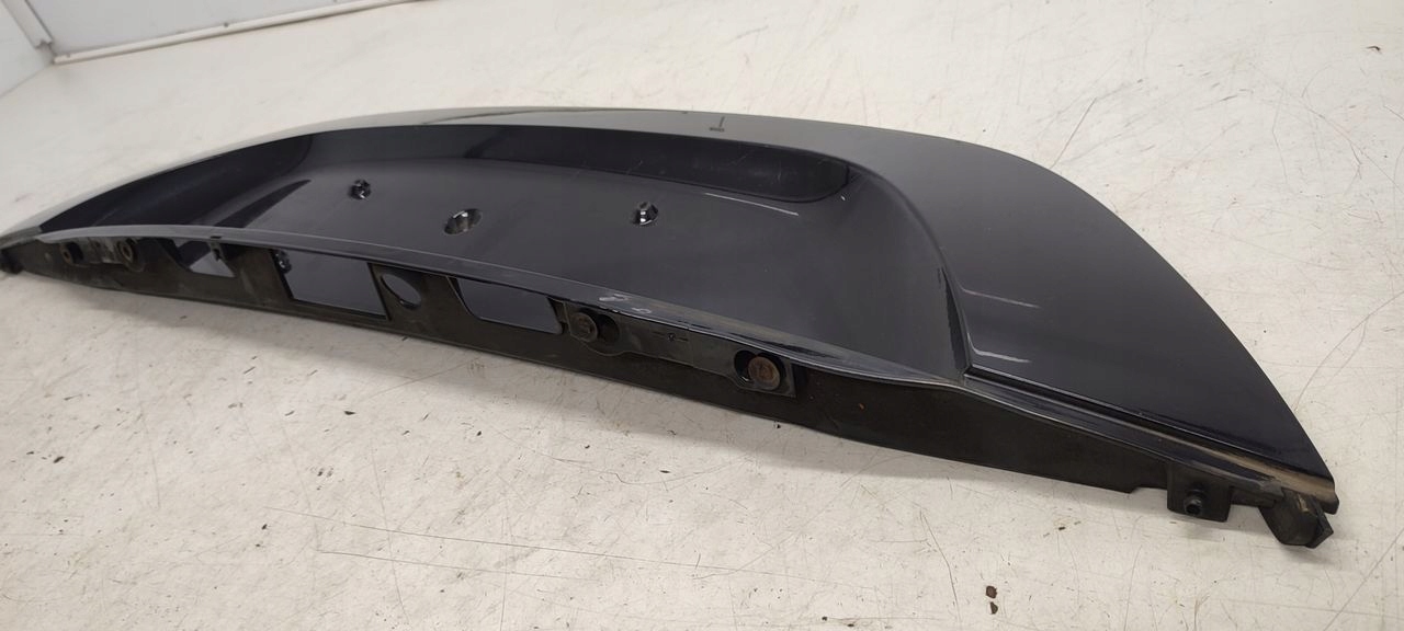cap moulding bonnet Mercedes W209 2,7 CDI