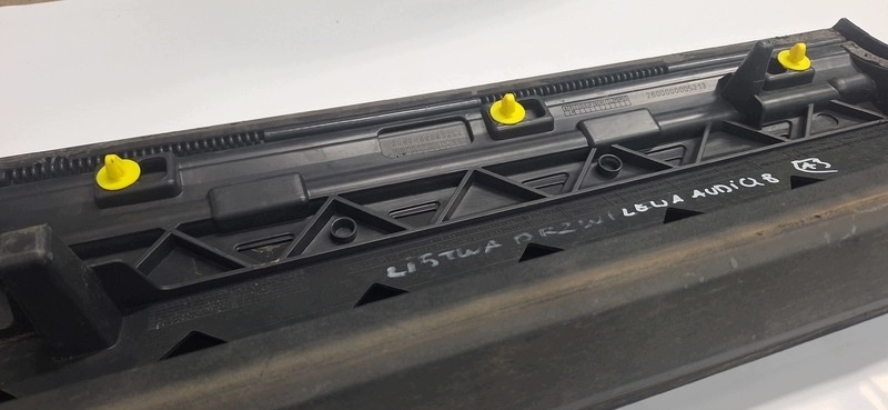 moulding door left rear part AUDI Q8 4M88533969