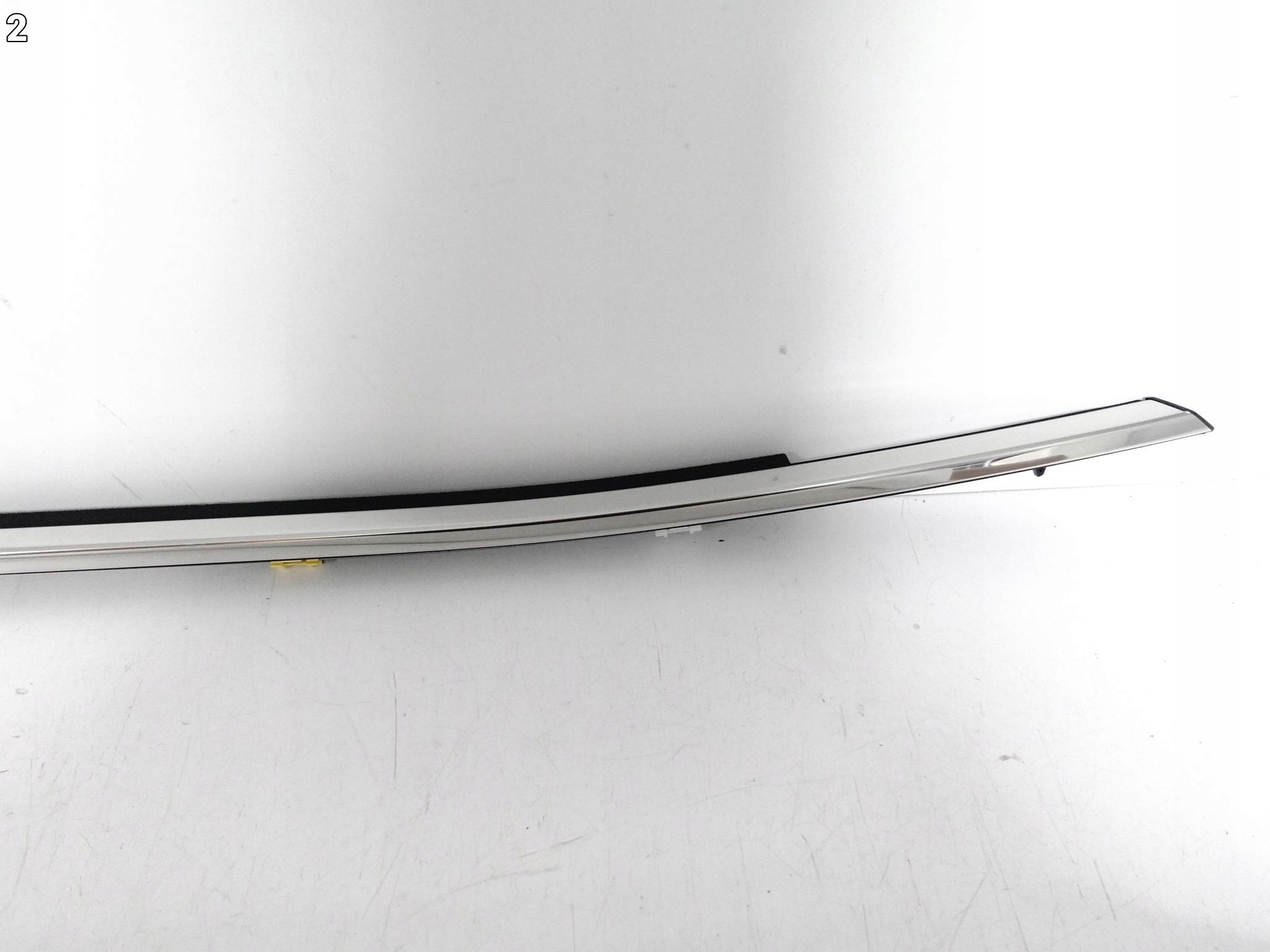 TOYOTA HIGHLANDER IV 4 19- moulding dust windows door right front CHROM
