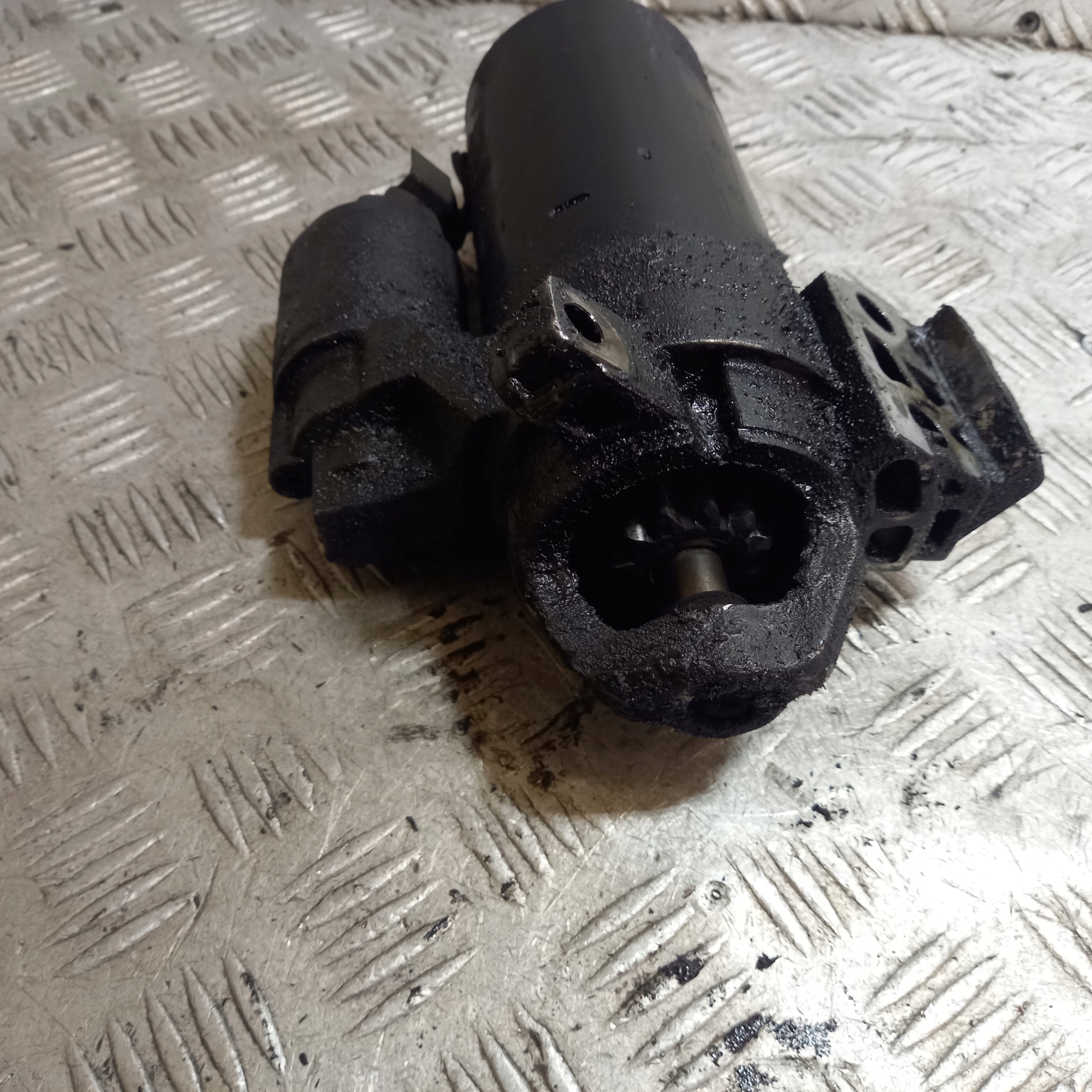 starter BMW E46 2.5 B