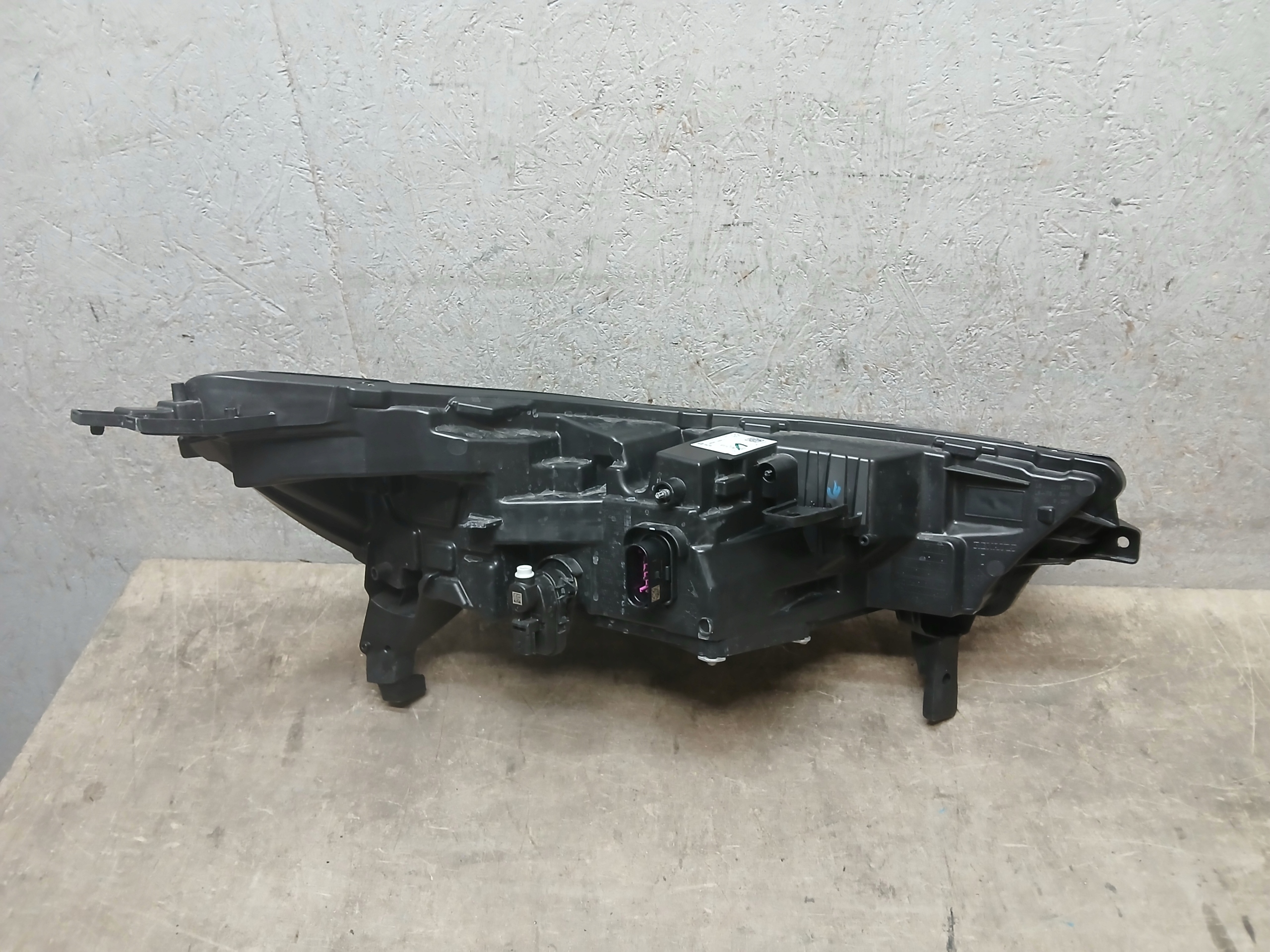light front left RENAULT CAPTUR II 2 LIFT FULL LED 260606466R