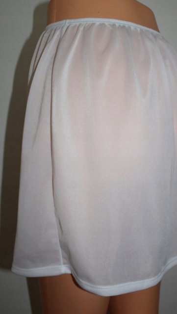 PÓŁHALKA damska KRÓTKA BIAŁA POLSKA 46 48 XL Rozmiar XL