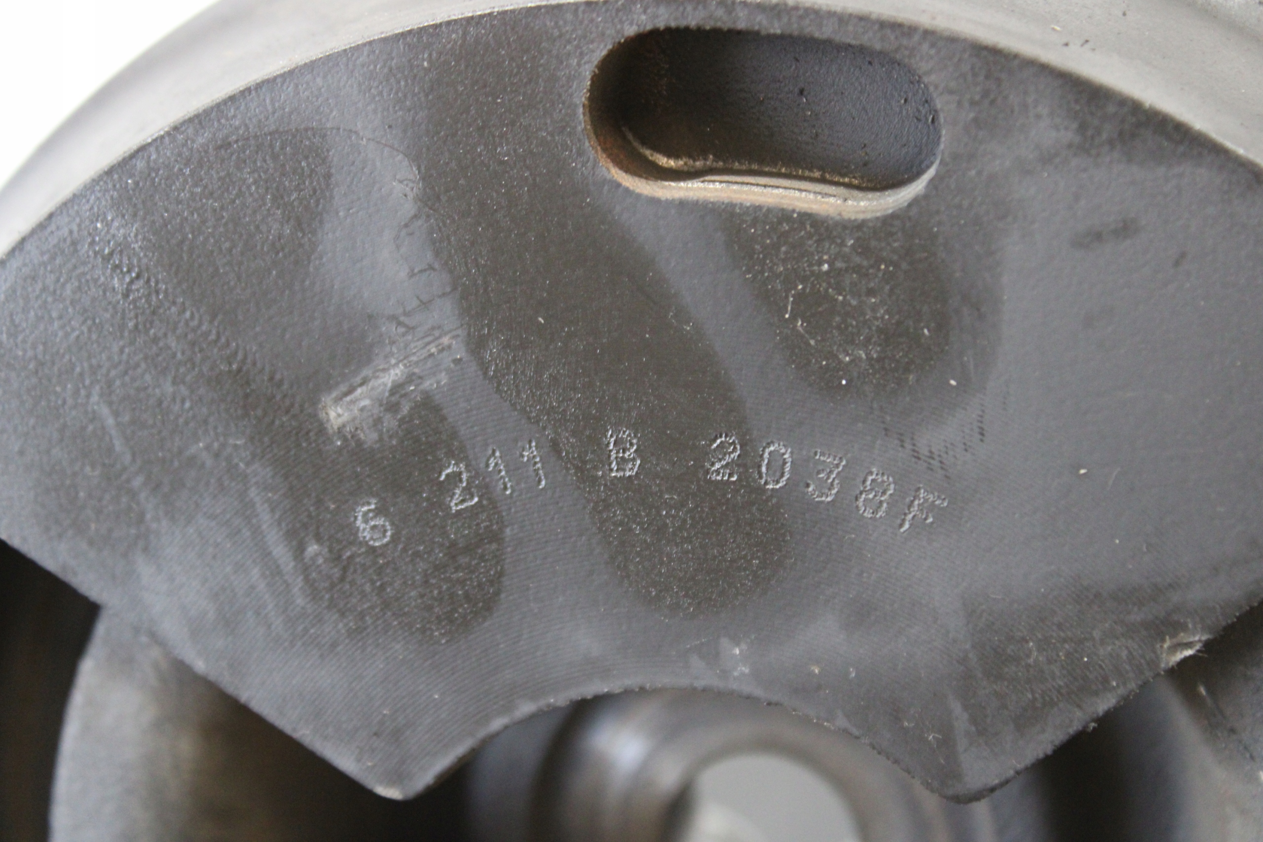 pulley 2038F MASERATI GHIBLI M157 3,0 D