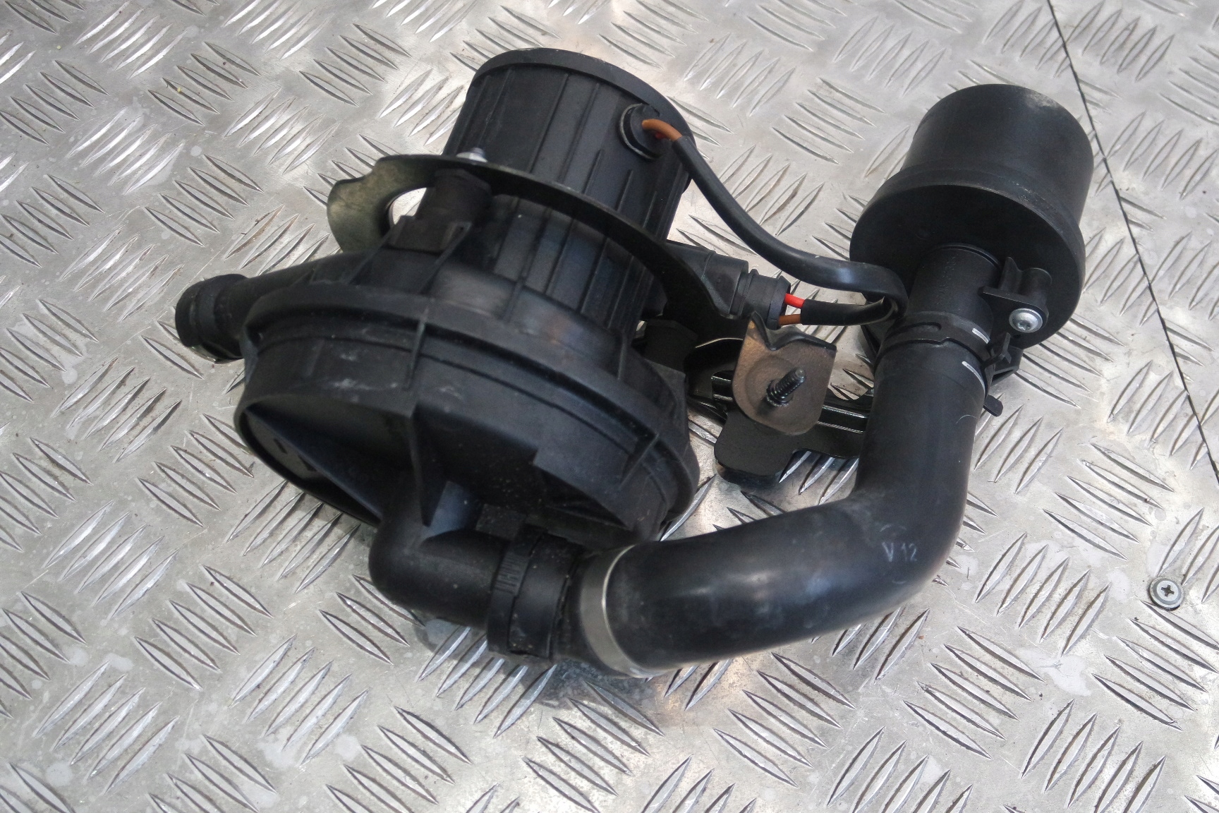 насос Воздух lamborghini уракан левый