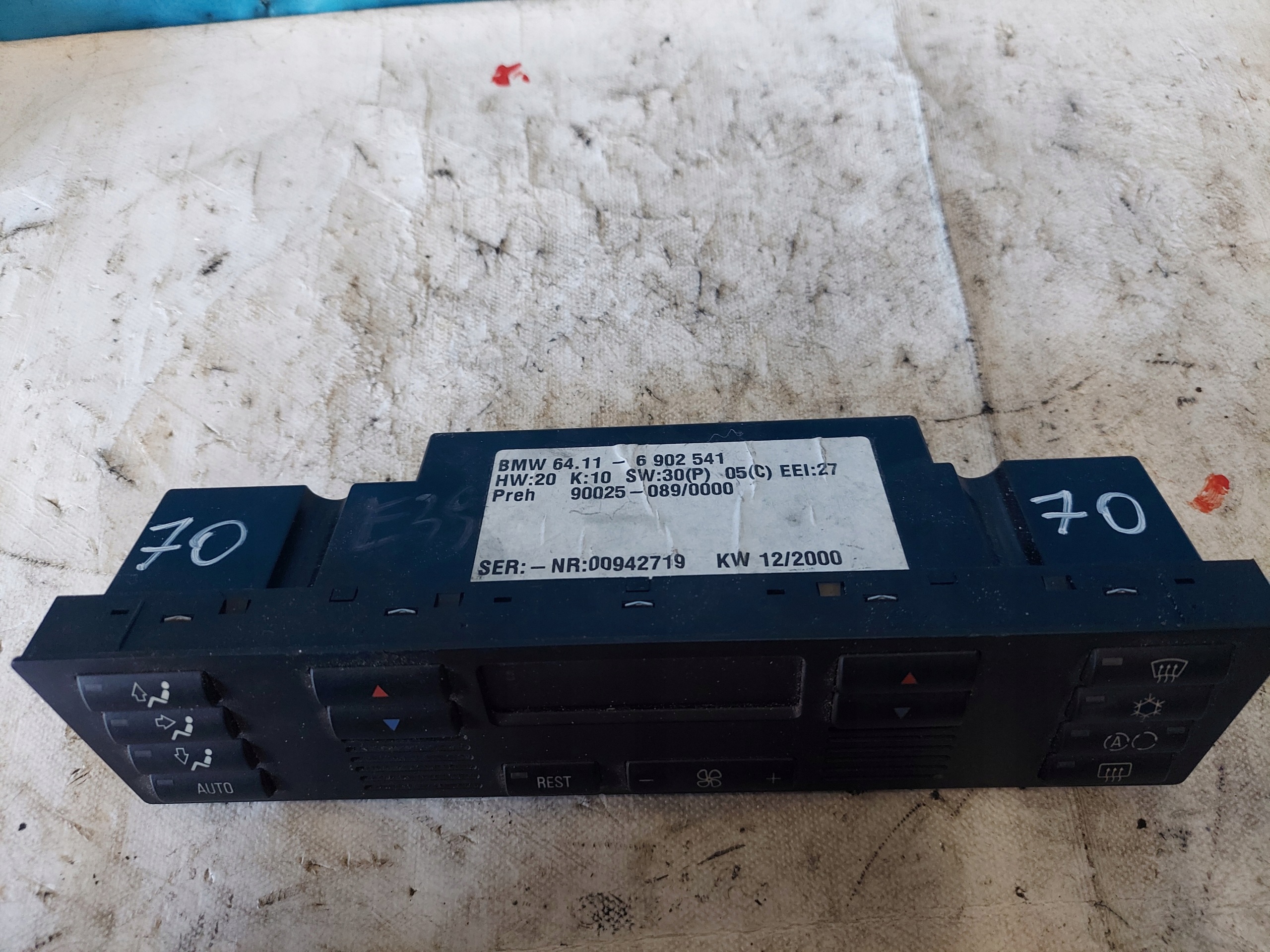 PANEL KLIMY BMW 5 E 39 64116902541