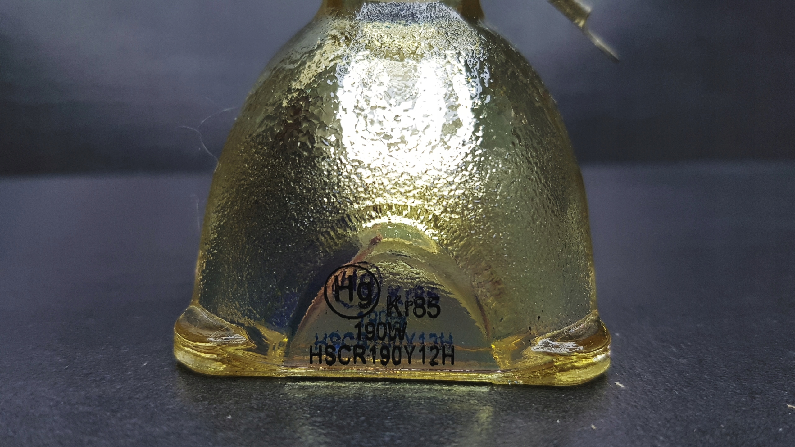 LAMPA ES5 EW5 EX5 EX50 VPL-ES5 VPL-EW5 VPL-BW5 Kod producenta UHP190