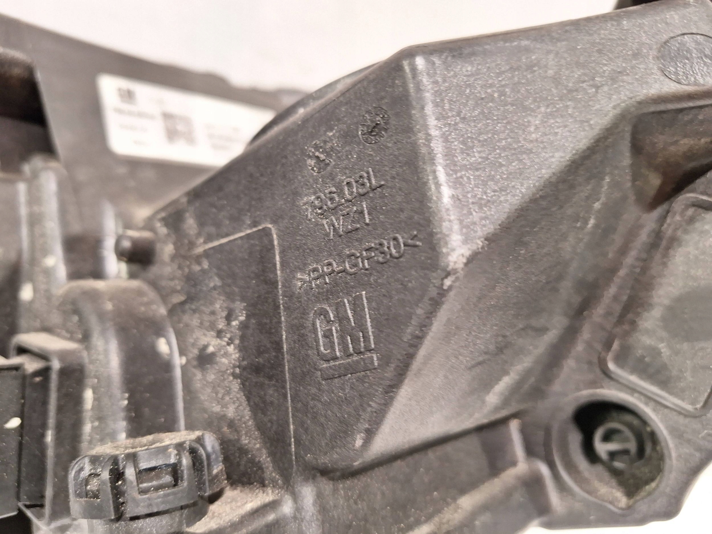 light front left LED 39047198 OPEL ASTRA K 15