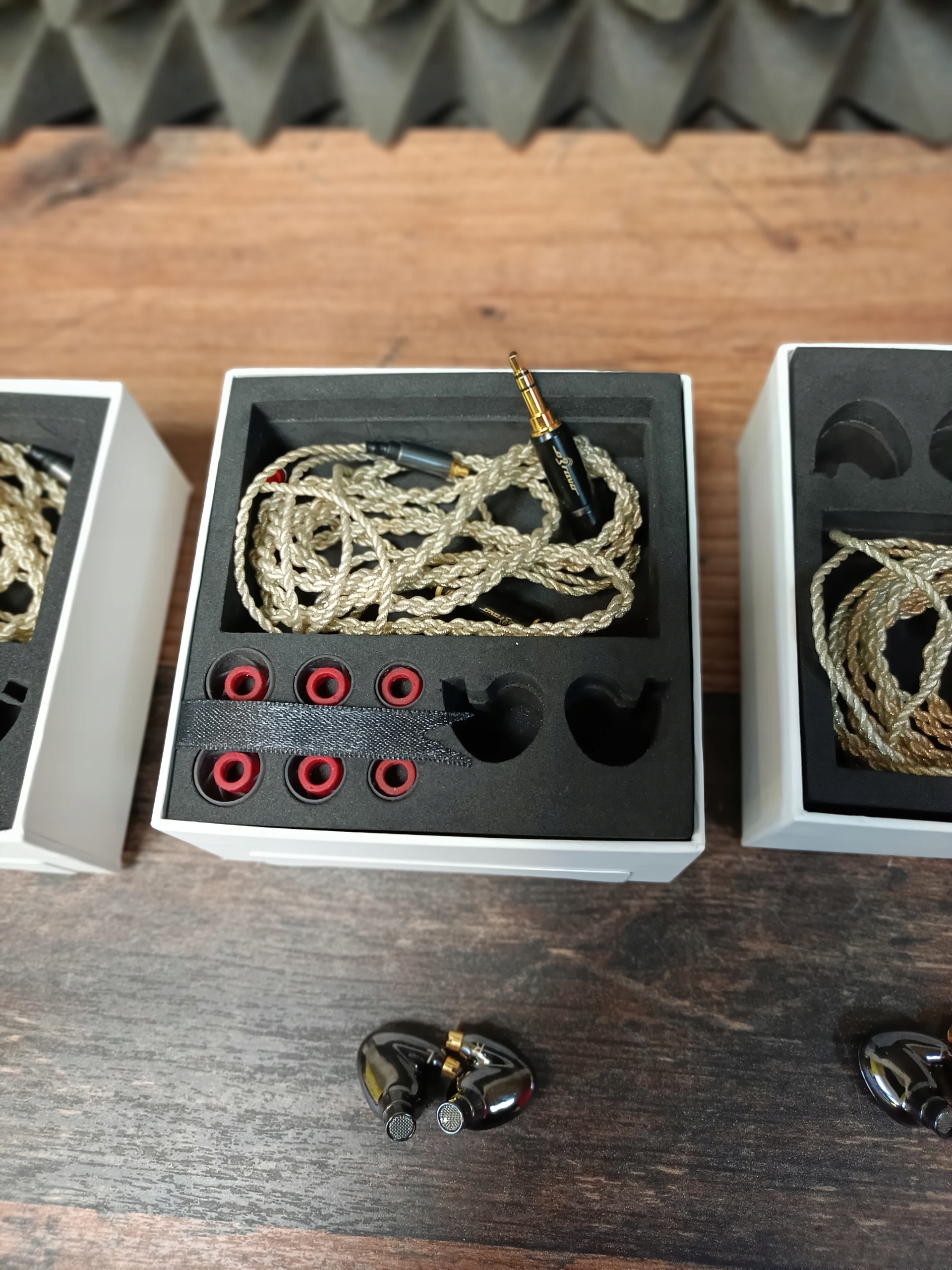 Słuchawki dokanałowe cupid prime Testówki Materiał metal