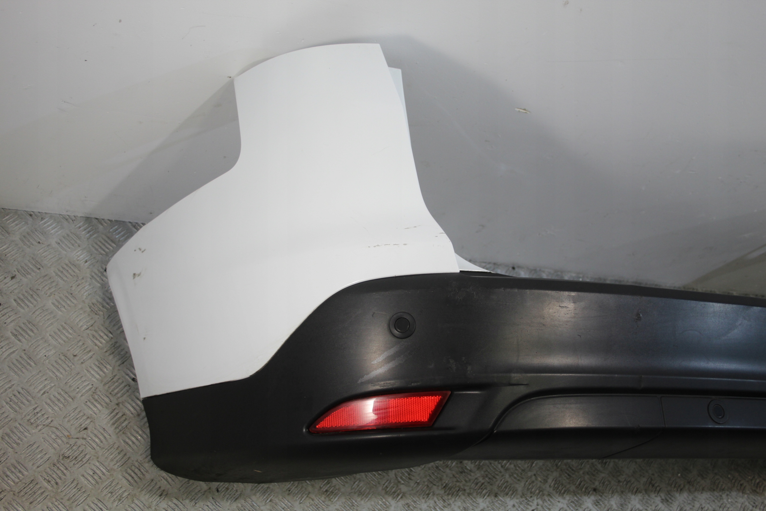 STOSSSTANGE HECK HINTEN 4X PDC FORD FOCUS MK3 LIFT