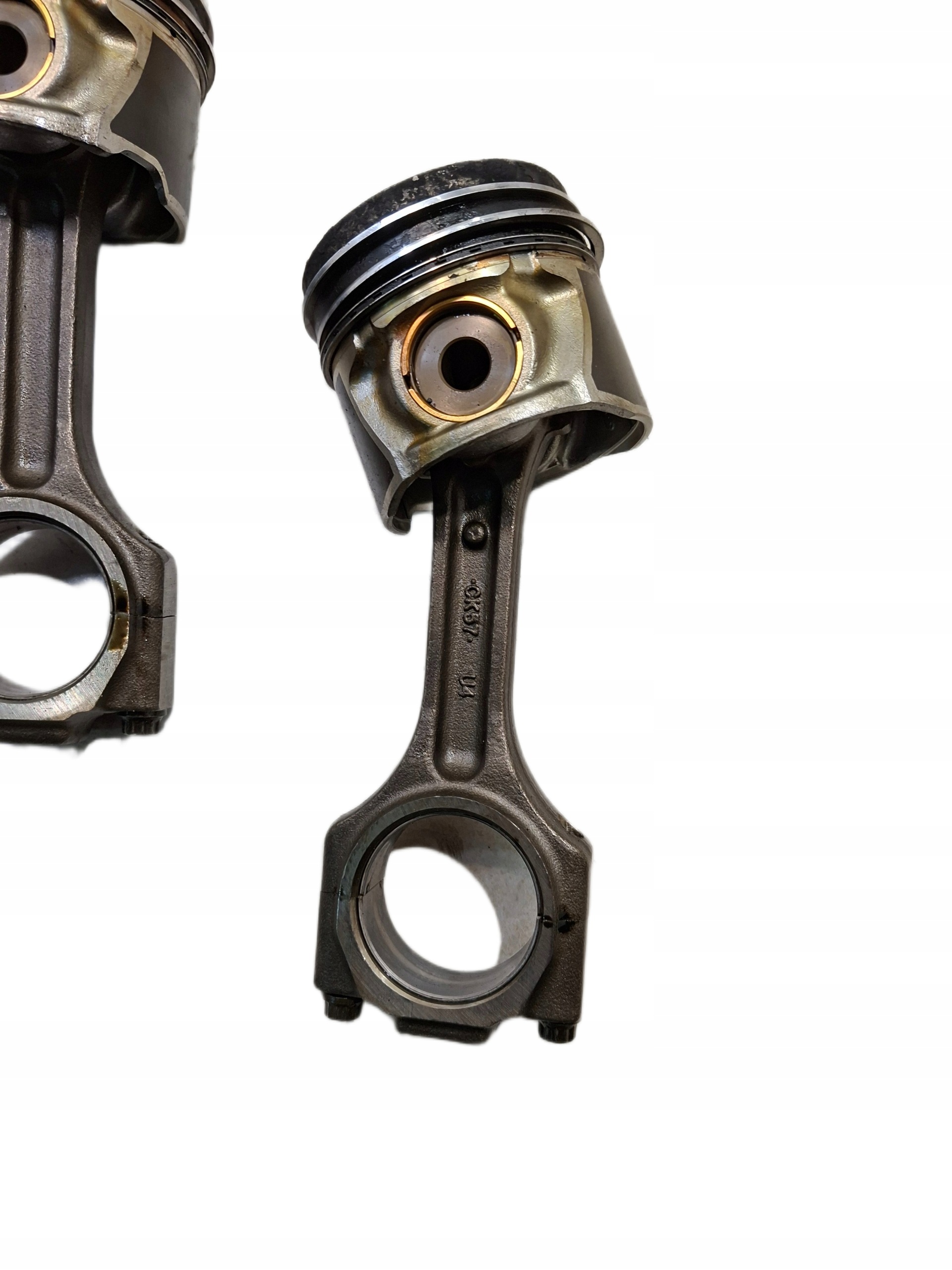piston connecting rod KIA CARENS III 2.0 CRDI