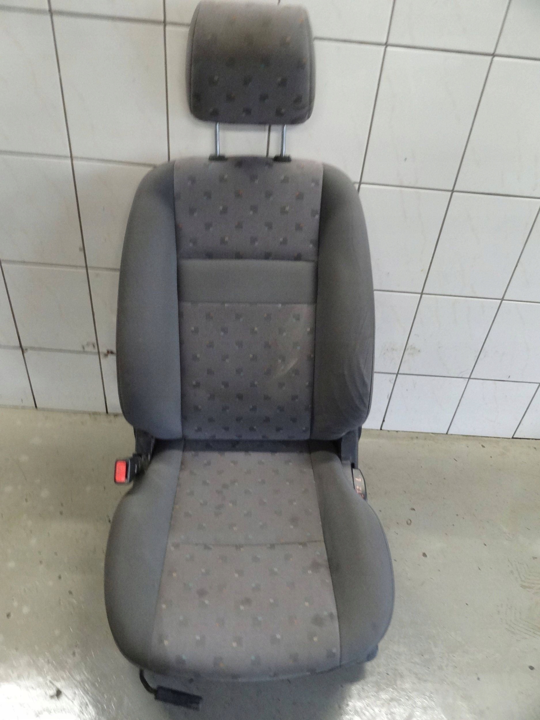 Hyundai GETZ 2006 кресло водители передний левый