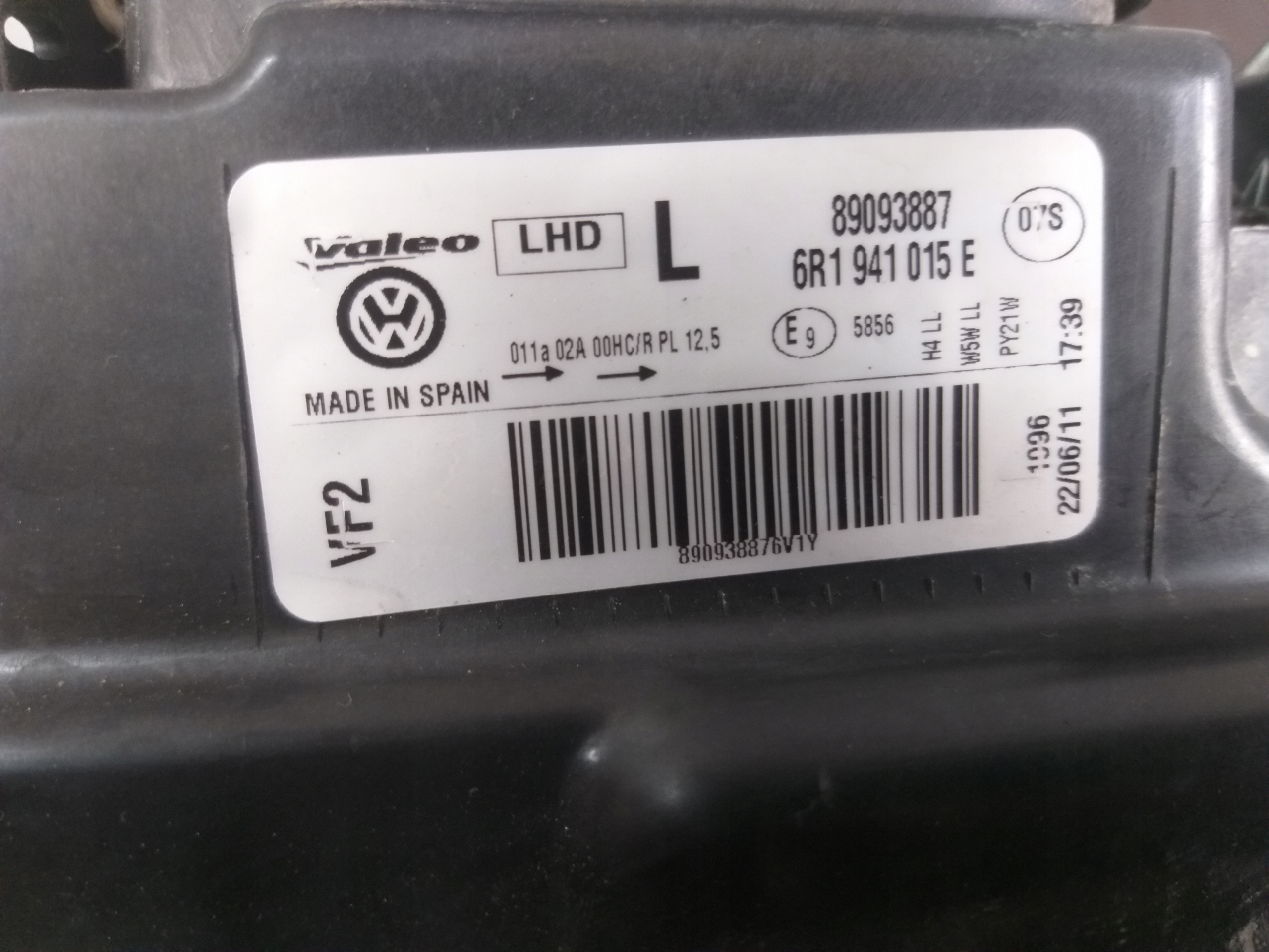 LIGHT FRONT LEFT VW POLO 08-14 6R1941015E
