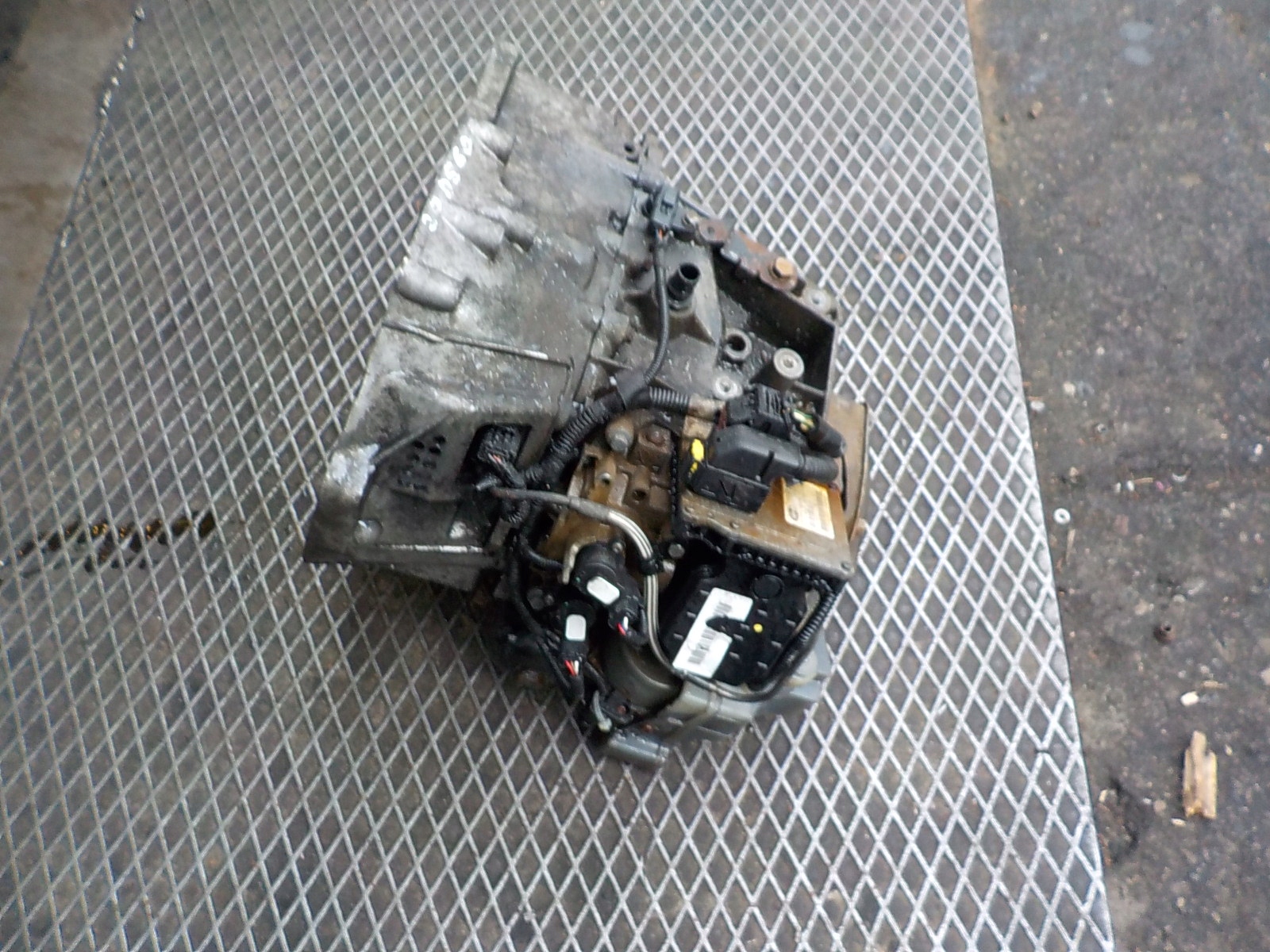 PEUGEOT CITROEN gearbox, 20DS60 control unit trim ROBOT 9666987680