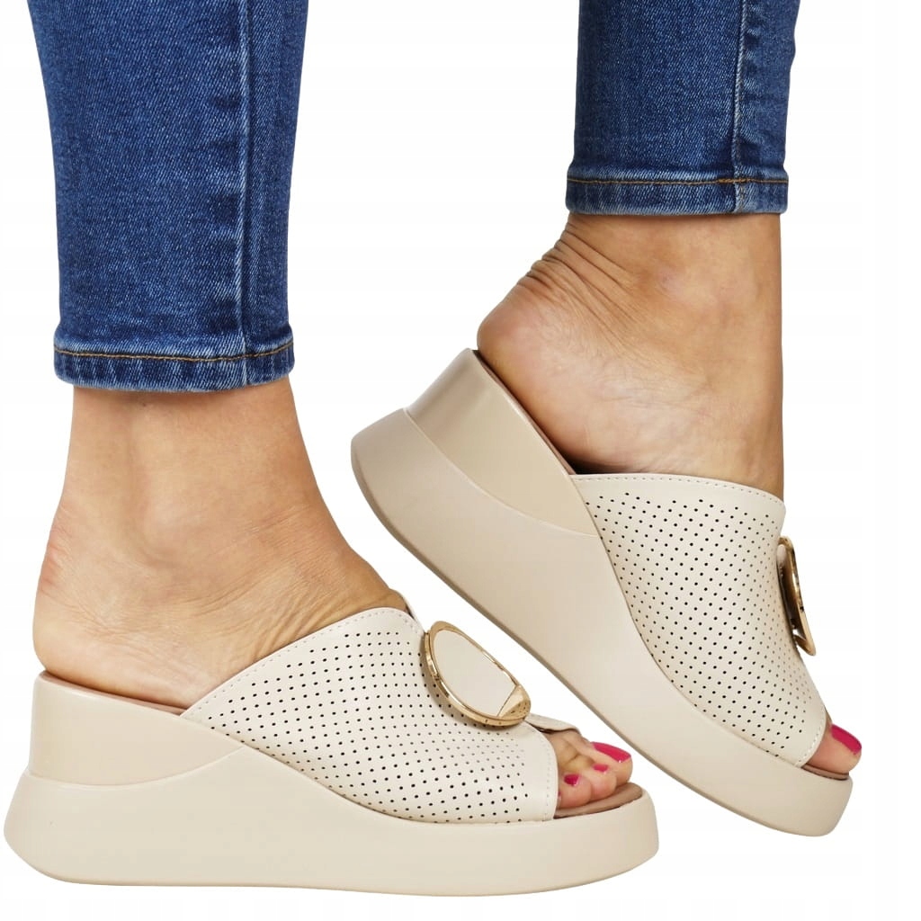 Dámské Nazouváky Na Podpatku Ažurové S Ozdobným Zlatým Kroužkem Z Kůže