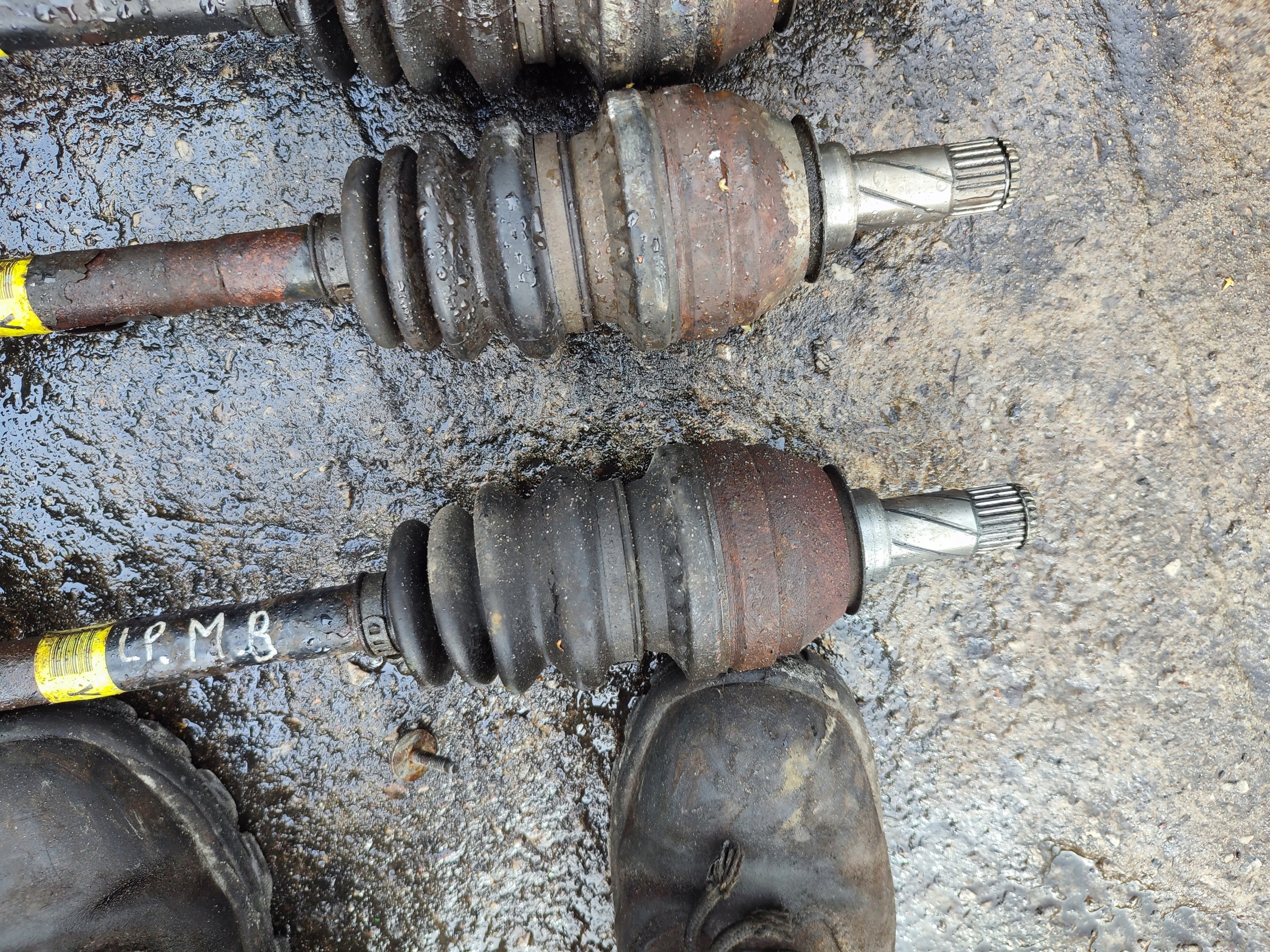semi-axis left short. OPEL MERIVA B 1.4