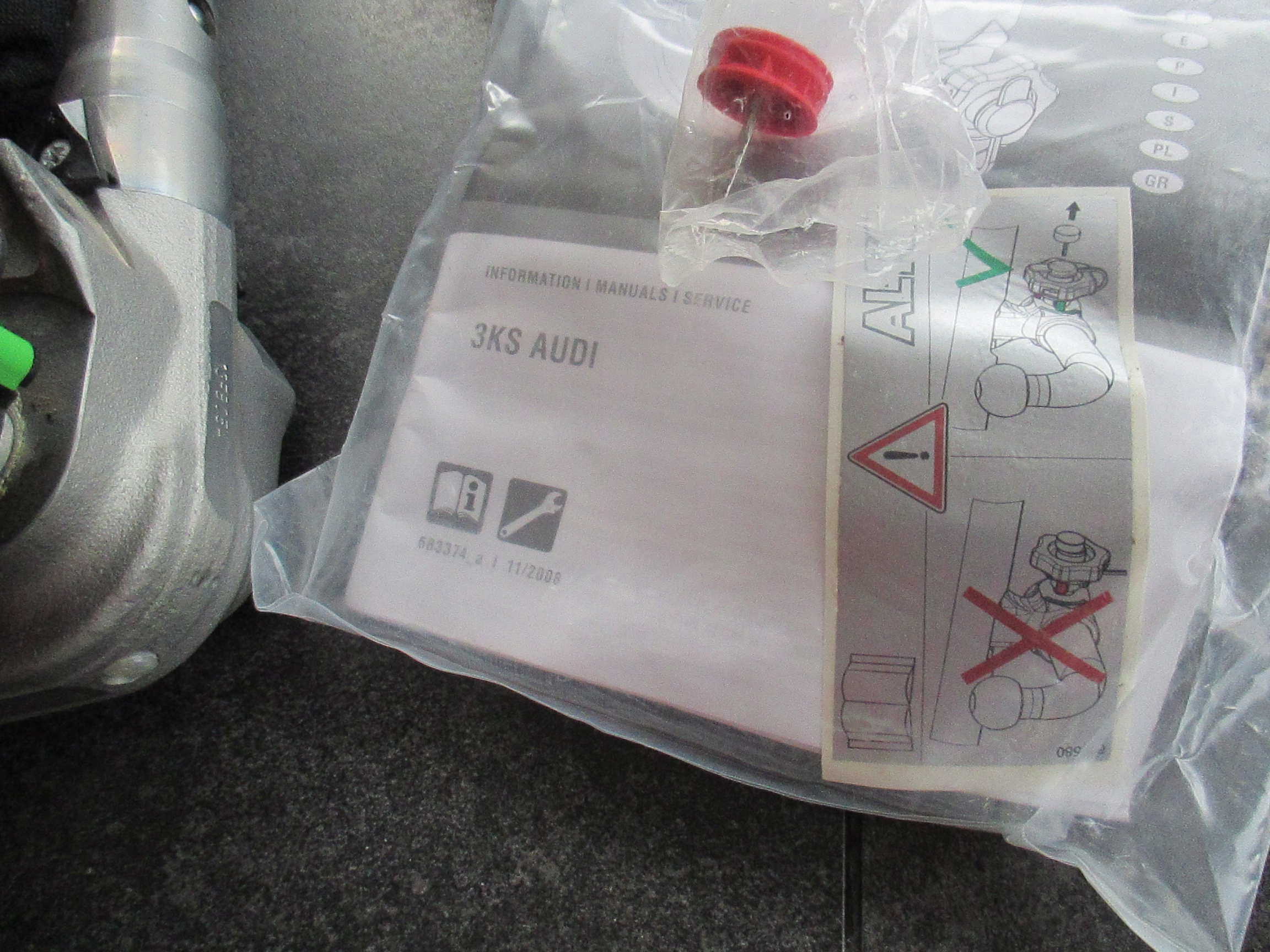 Audi kula haka oryginal 8V0800495 Producent Audi oe