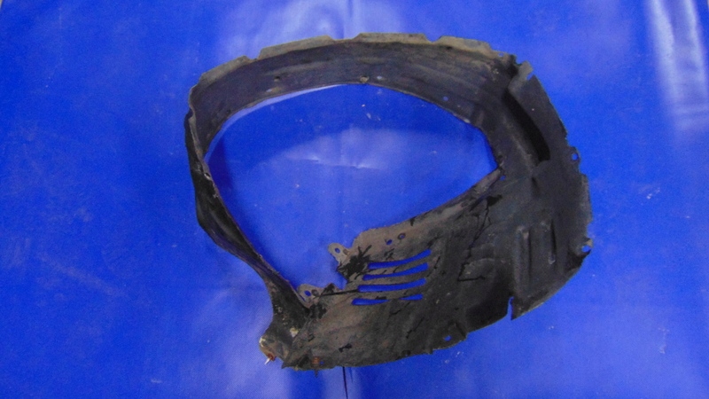 mudguard right front MITSUBISHI PAJERO III 3 99-06R
