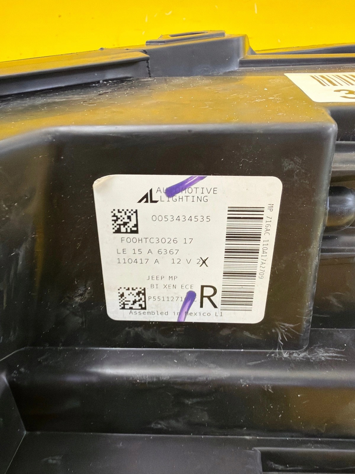 light right front Jeep Compas II 2 Xenon 0053434535 USA