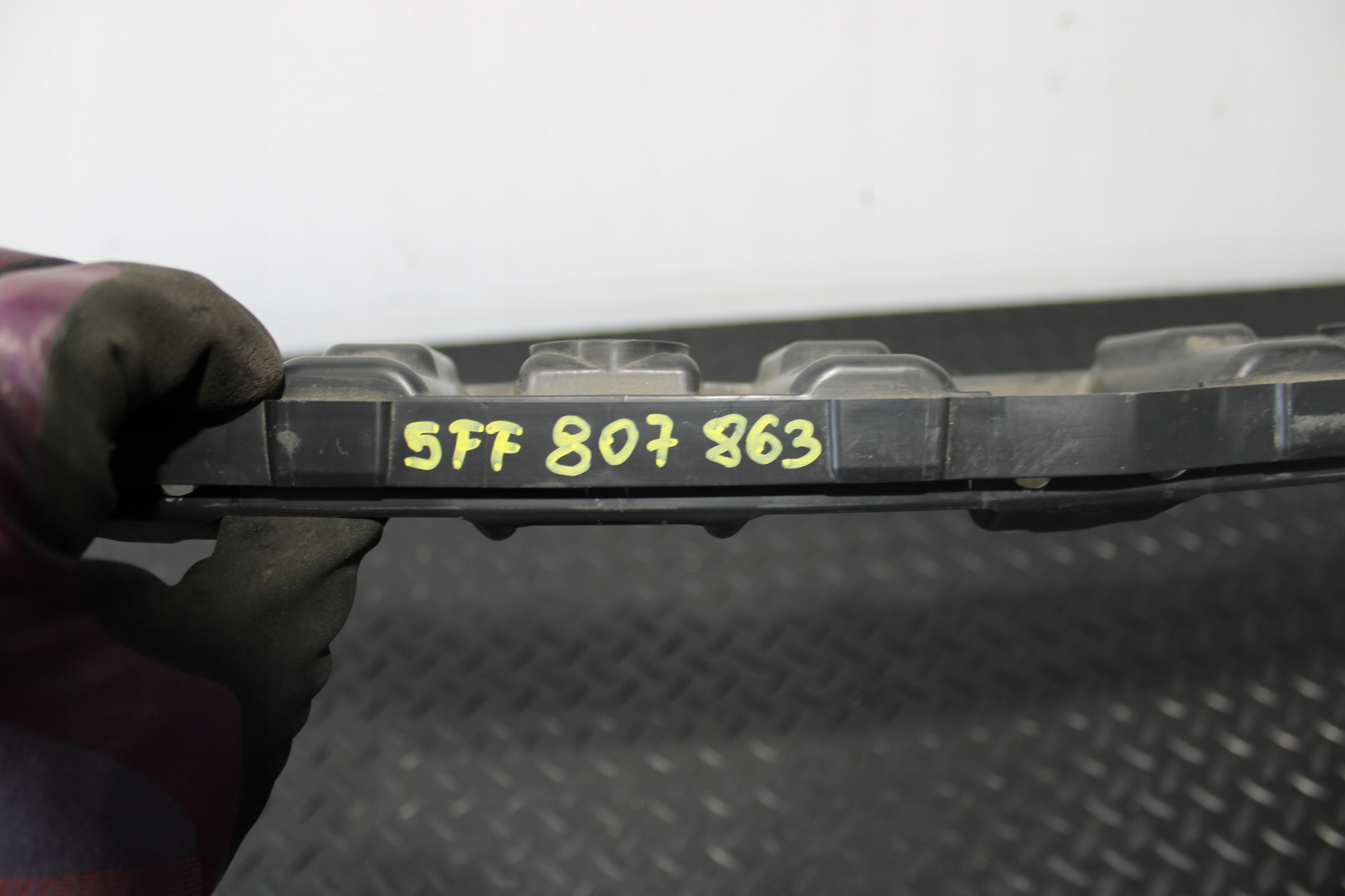 Support Support plaque Arrière CUPRA FORMENTOR 5FF 5FF807863