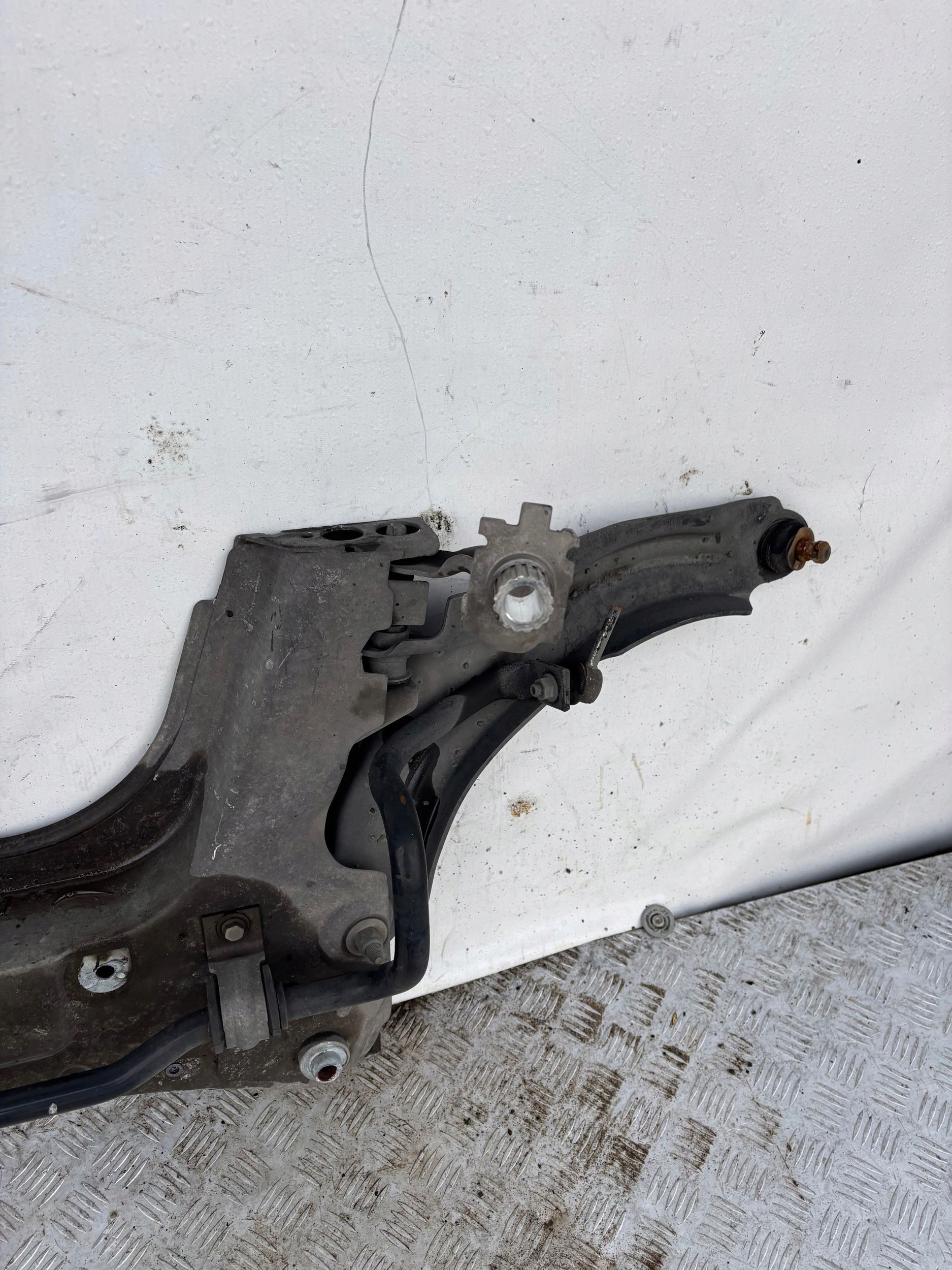 Achsträger träger Vorderachsträger RENAULT CLIO IV 4