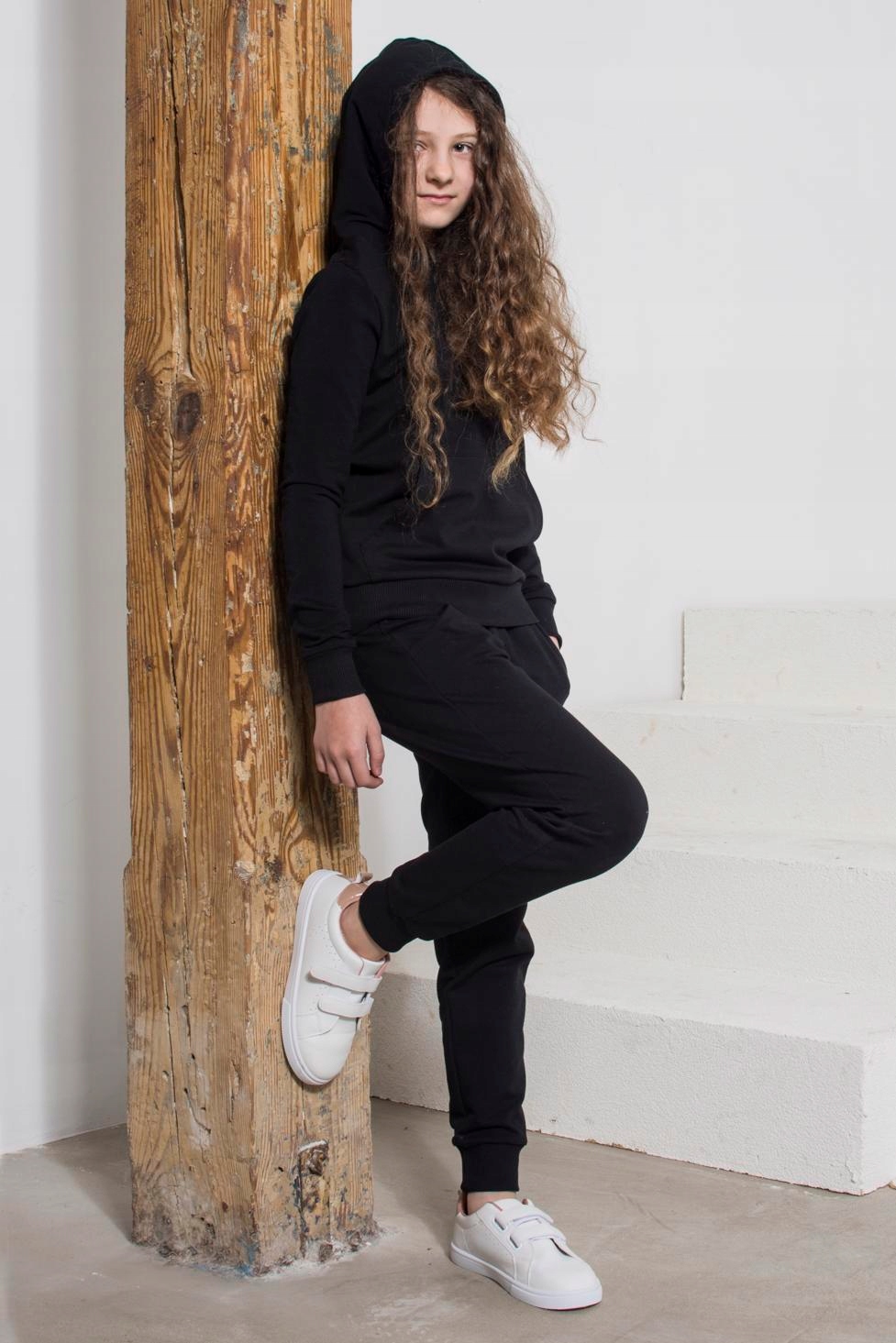 DC CZARNY DRES KANGURKA+SPODNIE ELASTYCZNY 152 Materiał dominujący bawełna