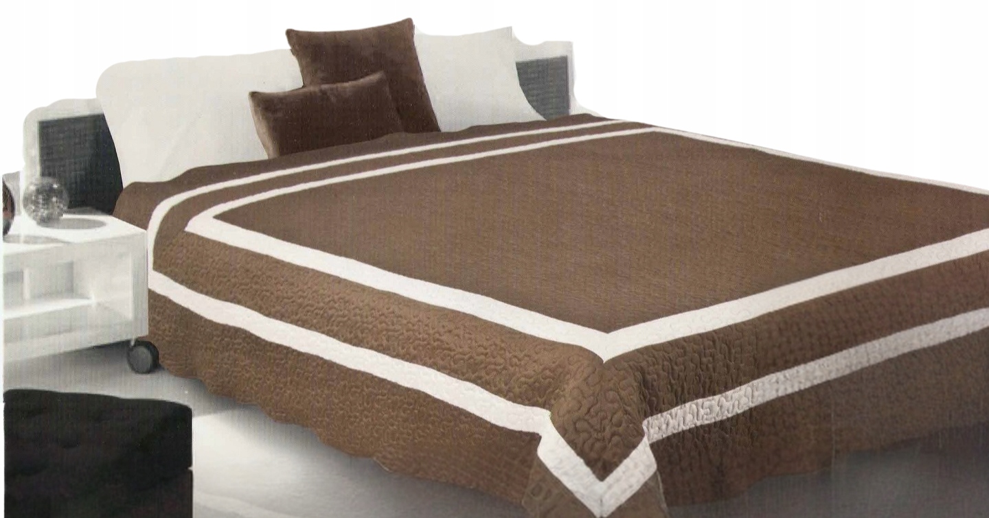 Atraktivní přehoz 170 x 210 cm hnědo-béžový s krémovými pruhy a prošíváním