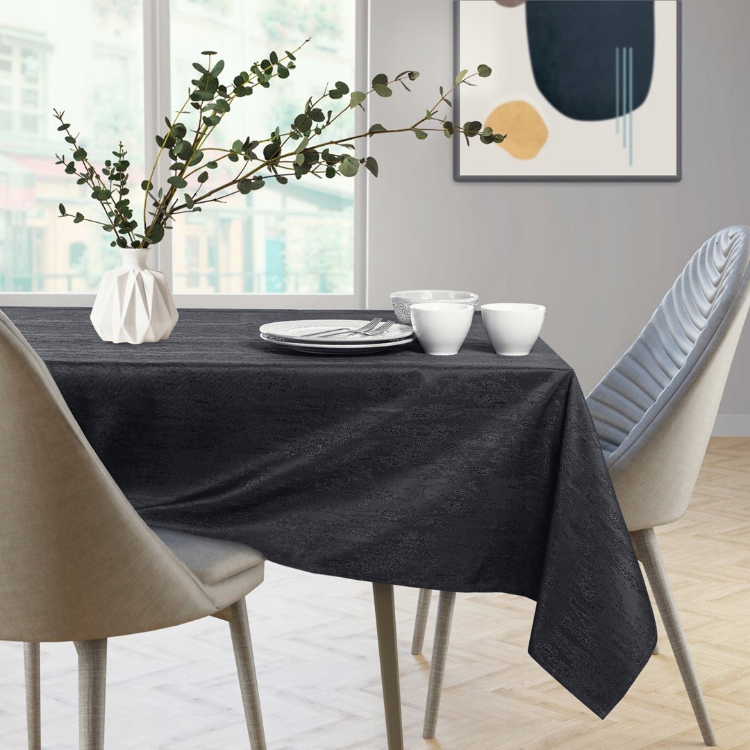 Obrus Vesta Czarny Tłoczony Nowoczesny 140x180 owal AmeliaHome - TCLOTH/AH/ Długość 180 cm