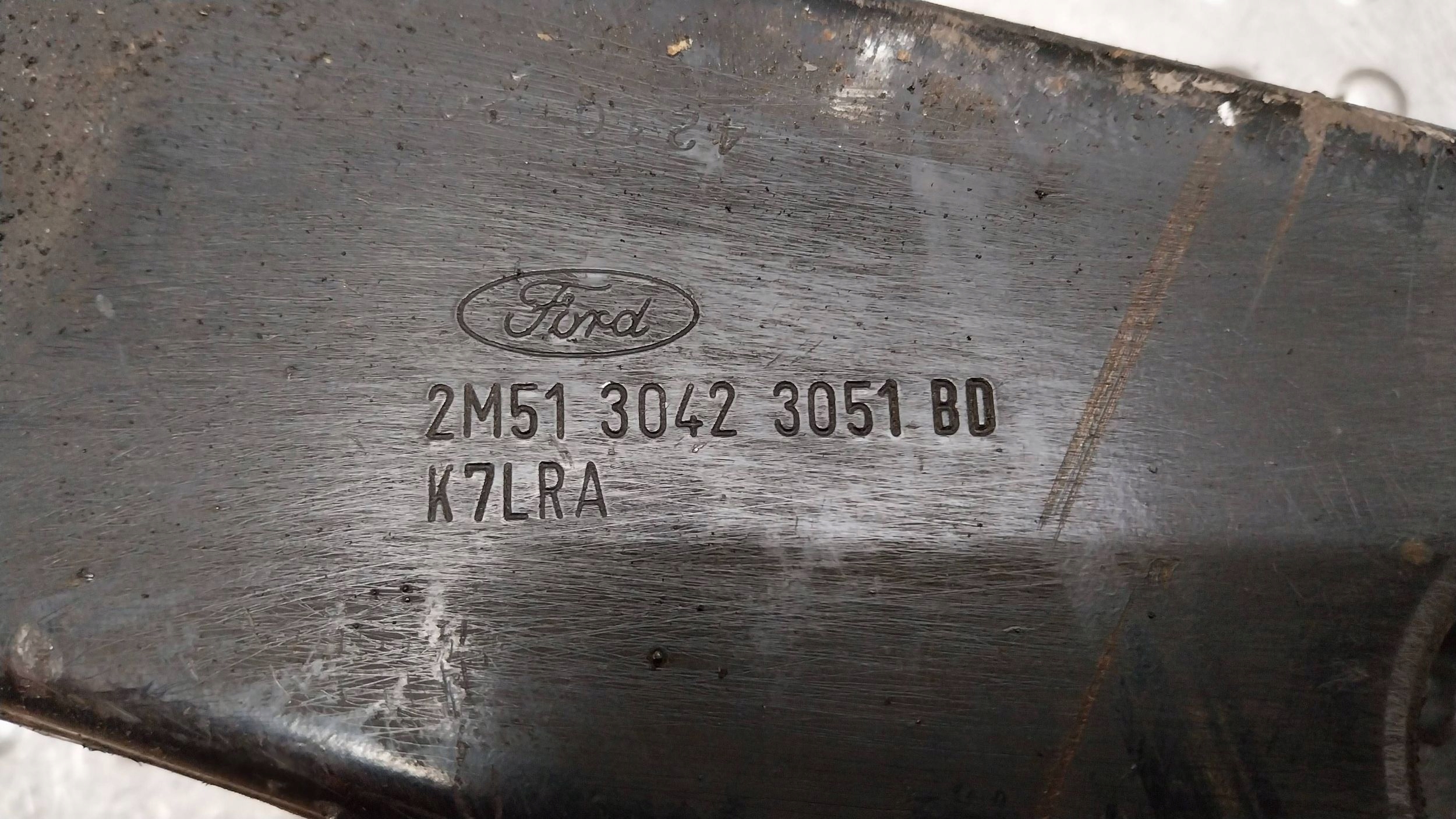 arm right front 2M51-3042-BD FORD FOCUS MK1