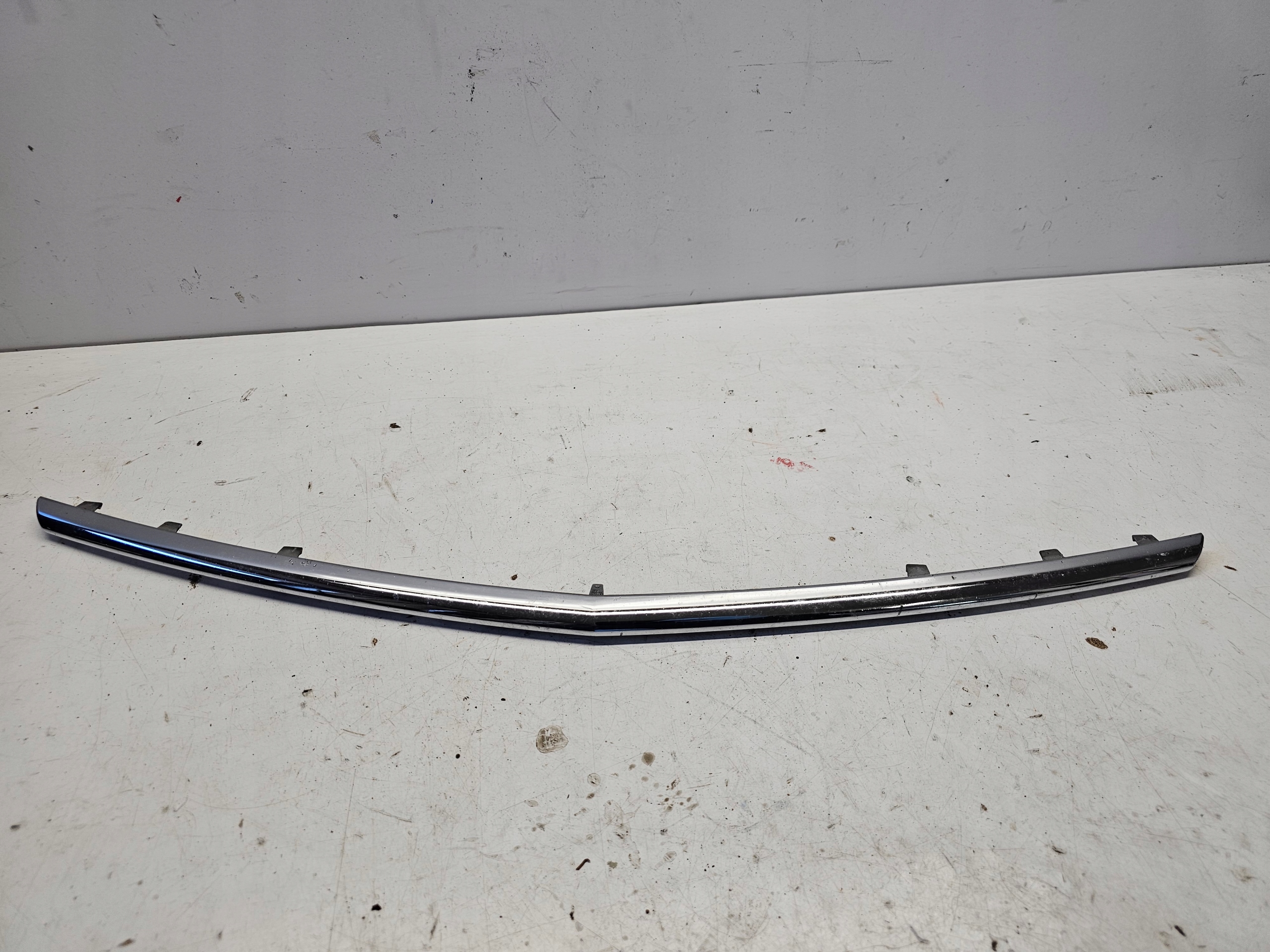 S OPEL INSIGNIA A moulding GRILLA central CHROM 13264456
