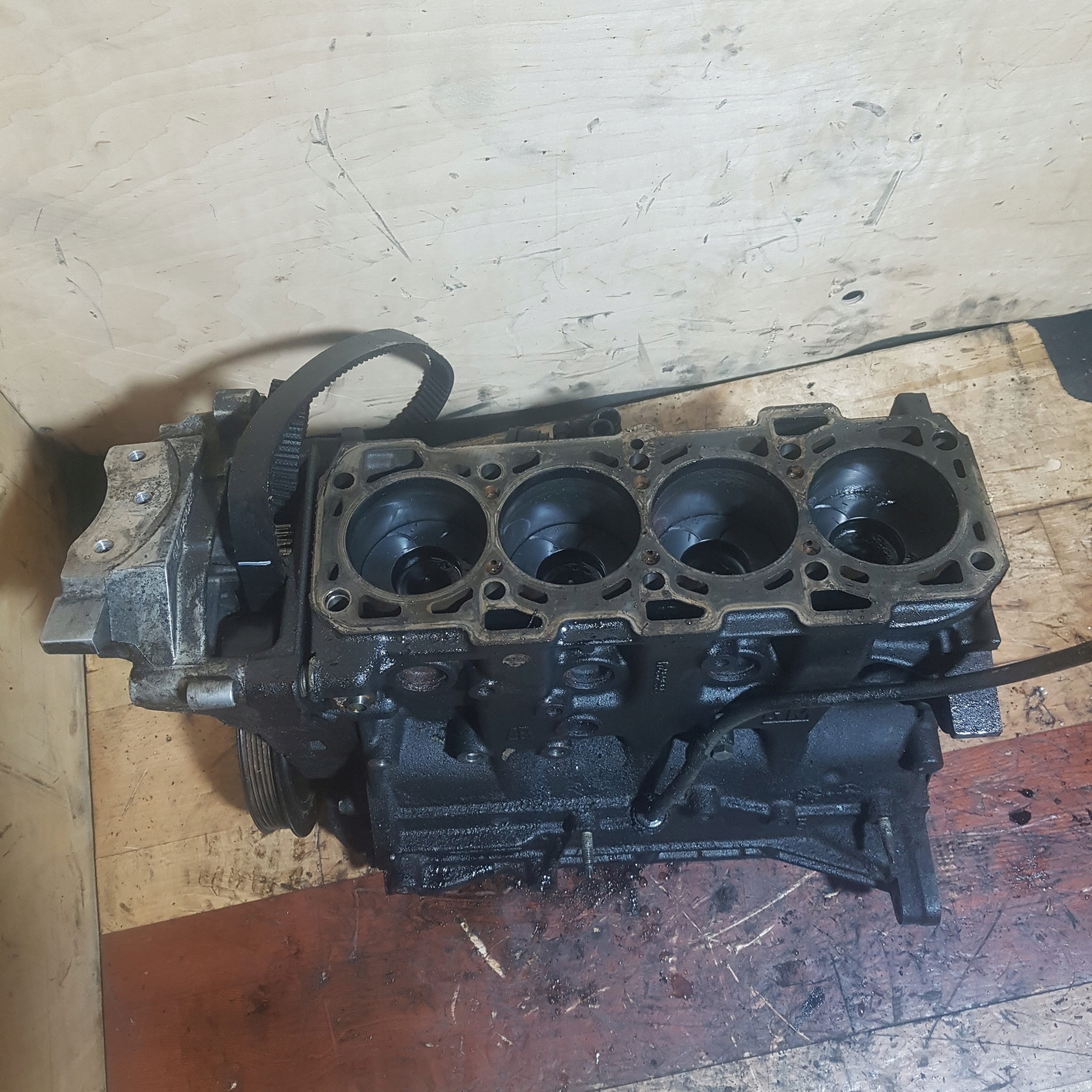 BLOK SILNIKA OPEL INSIGNIA