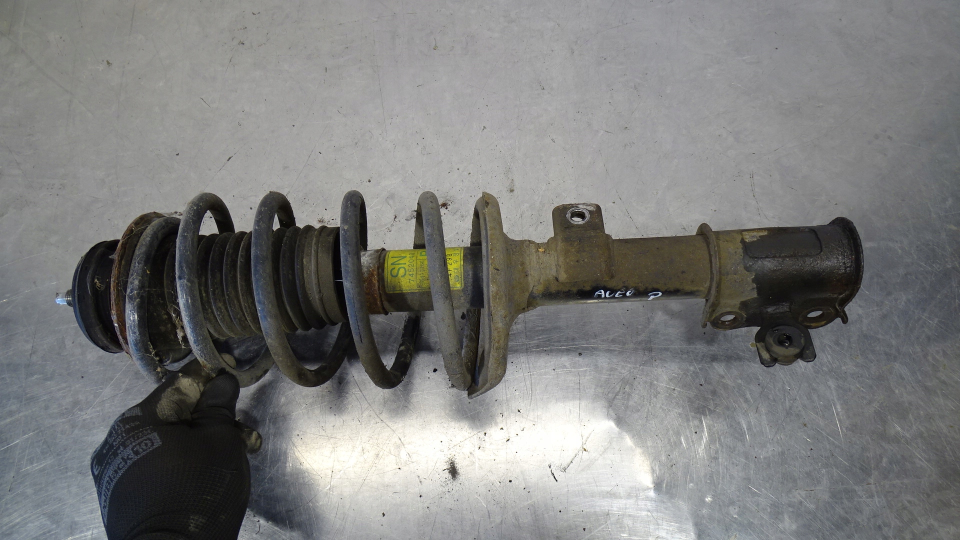 MCPERSON PRAWY PRZEDNI CHEVROLET AVEO 1.2 Rodzaj zawieszenia standardowe