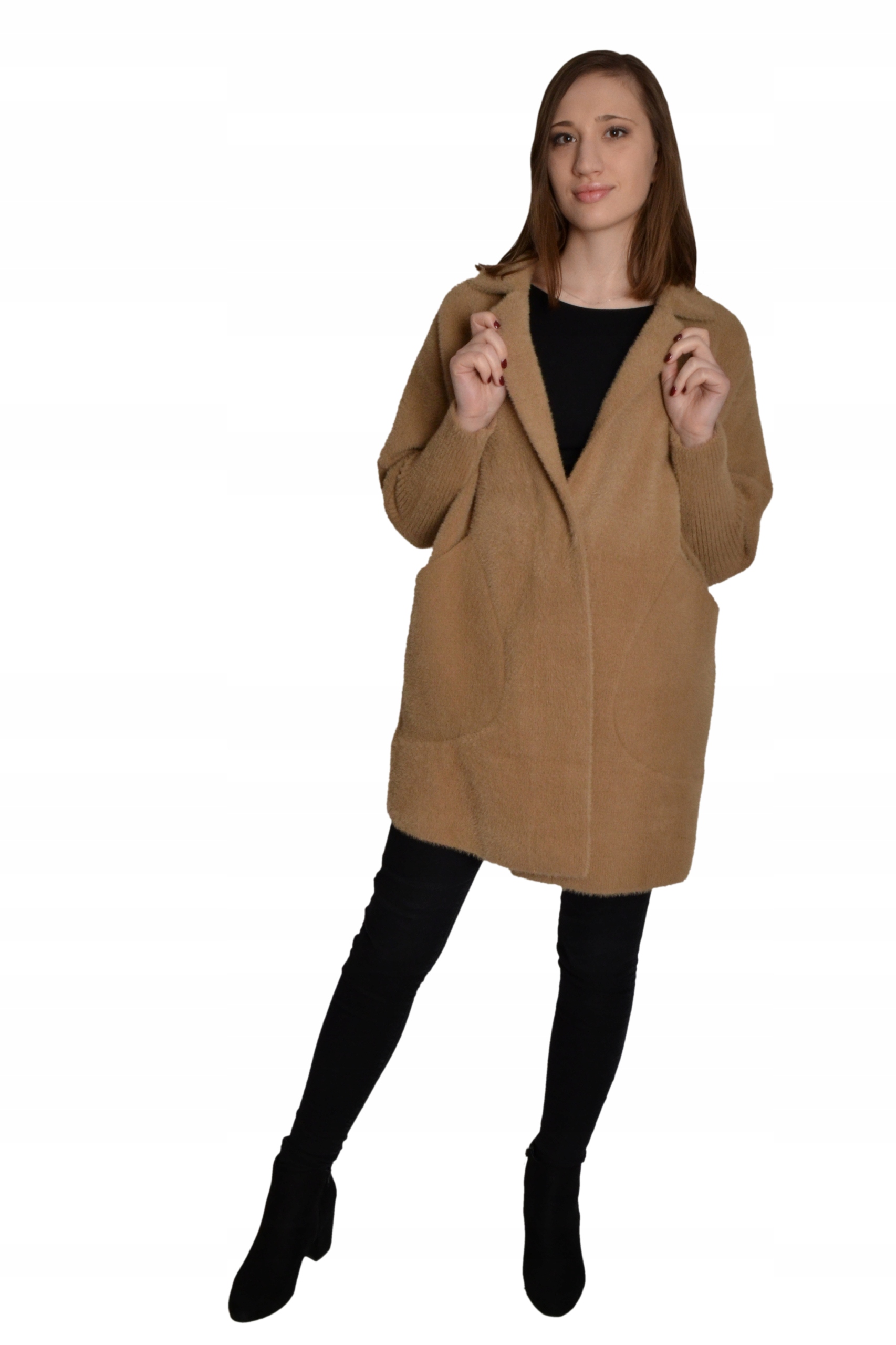 

Płaszczyk damski Alpaka oversize Model Mniejszy