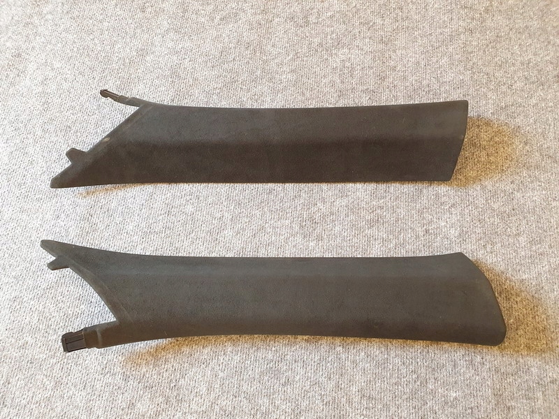 992867234L 992867233L - PORSCHE 911 992 ОБШИВКА КРИШКА СТІЙКИ ПРАВА ЛІВА