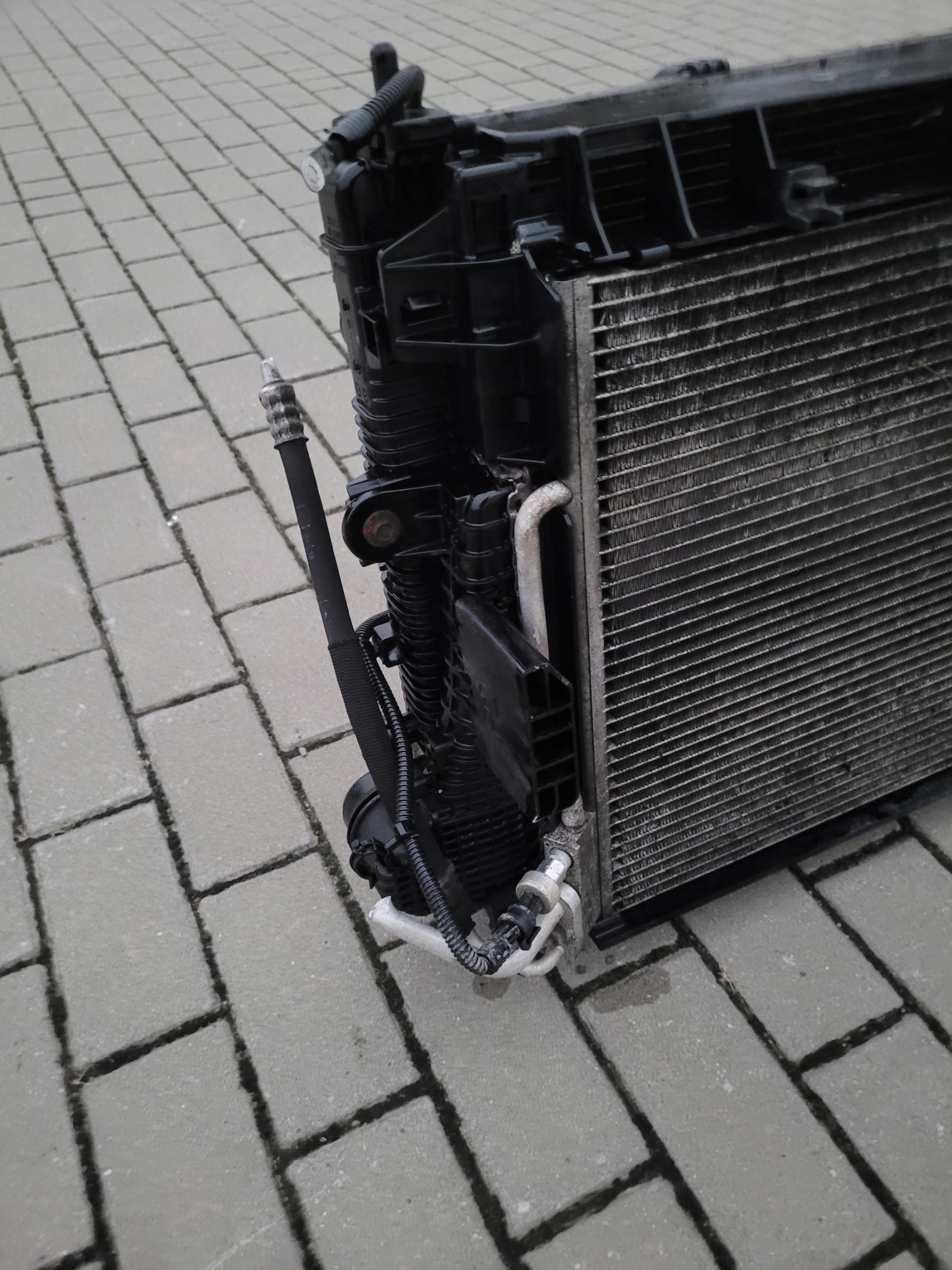 KOMPLET hladnjaka hladnjak vode ventilator vode OPEL INSIGNIA B 1.6 D CDTI