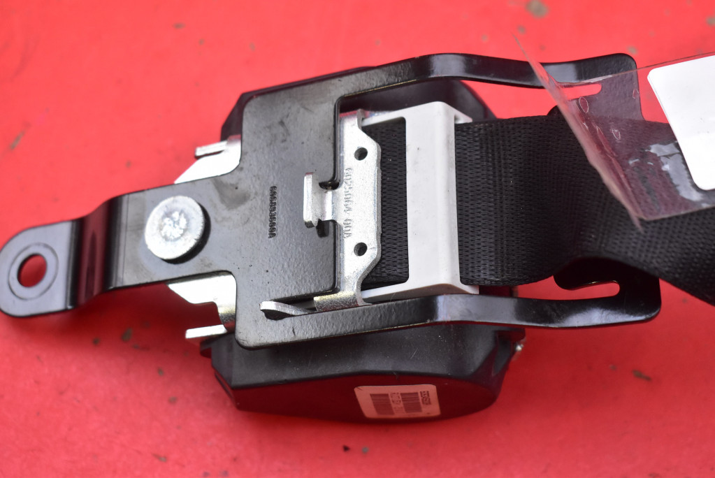 Gurten Sicherheits rechts heck 606345600A BMW X5 E70 06-10