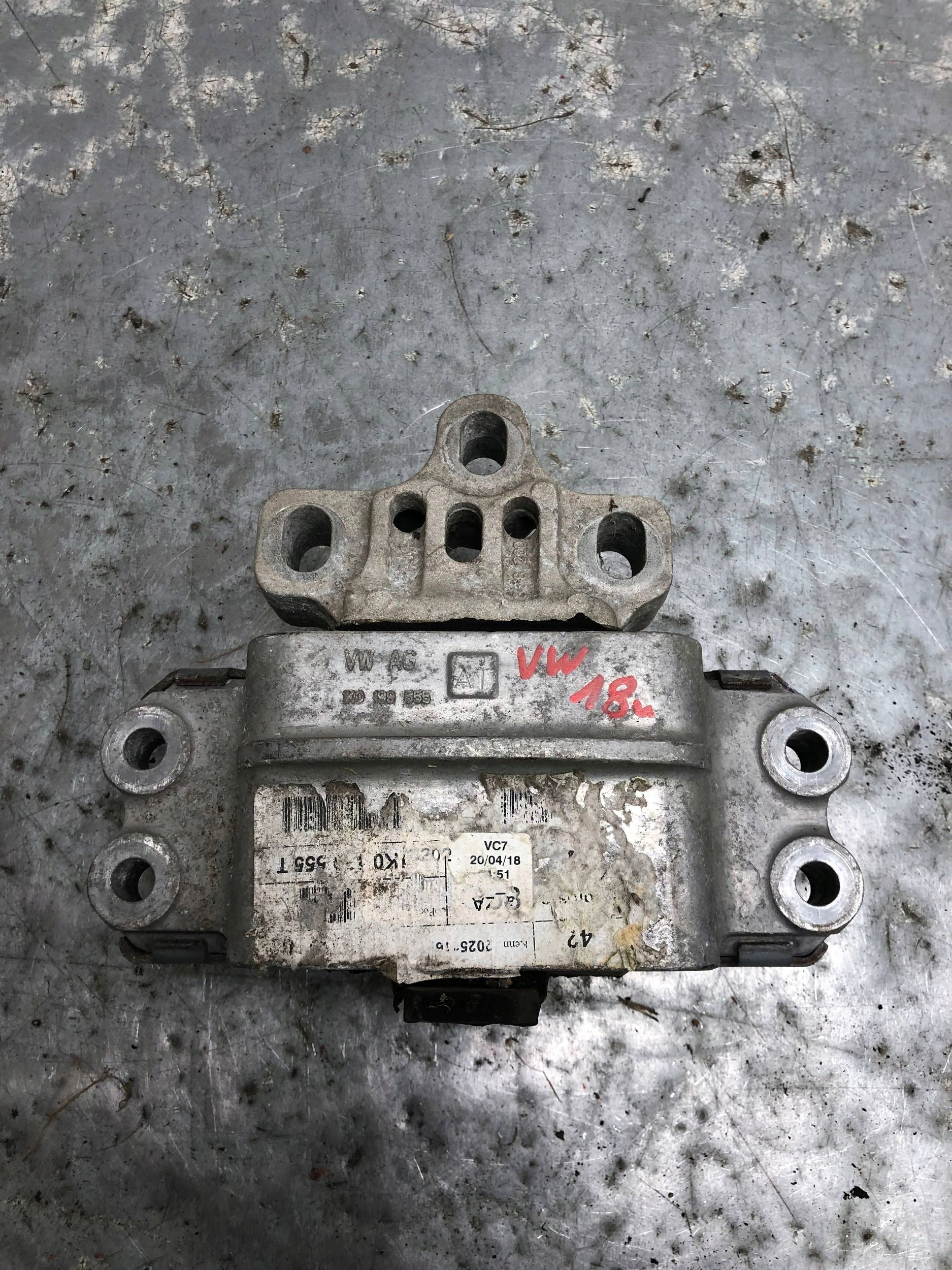 holder engine mount VW SKODA AUDI 1K0199555AT
