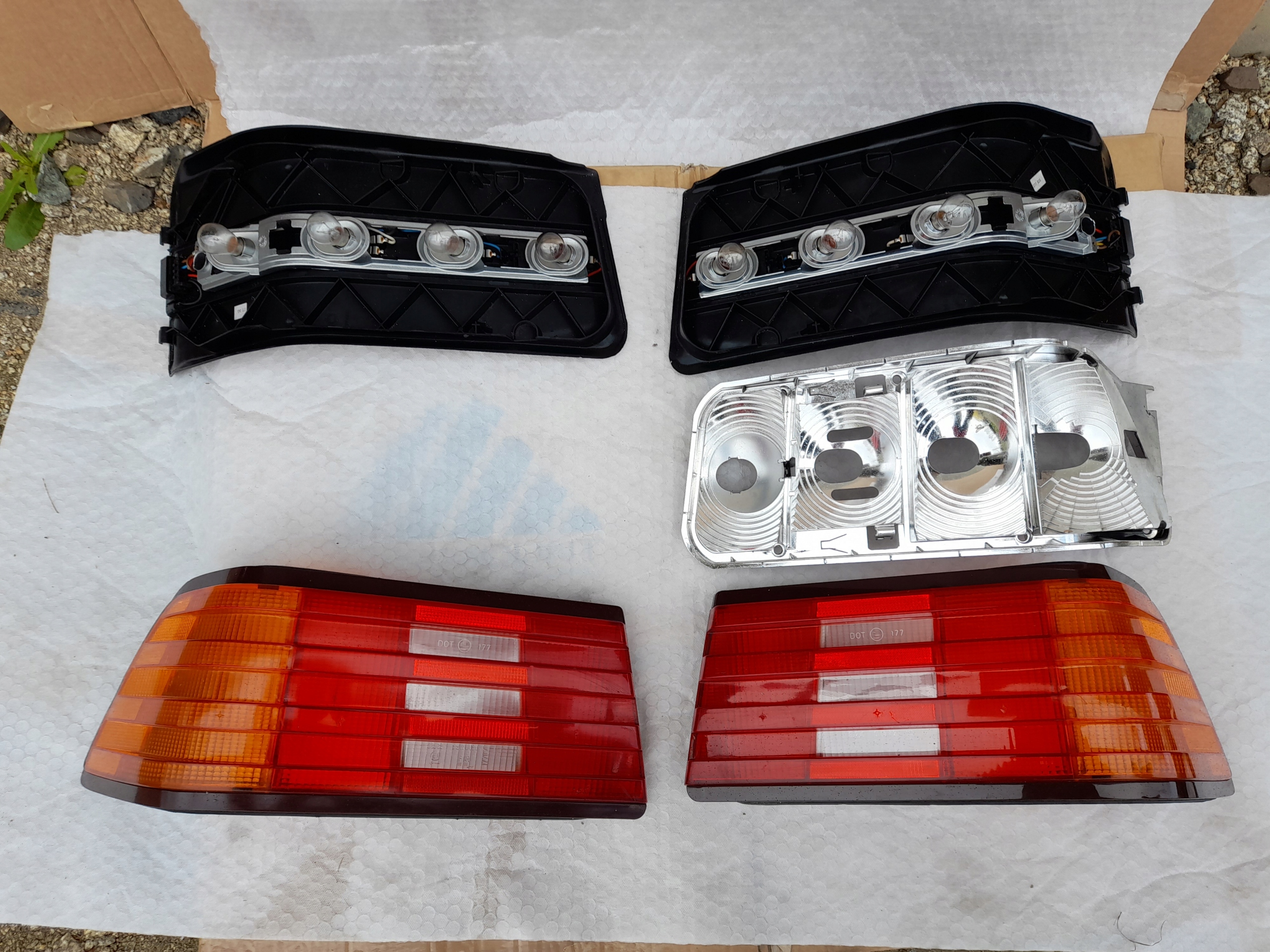 light rear rear part right + left MERCEDES SL 129 W129 ORG CALE