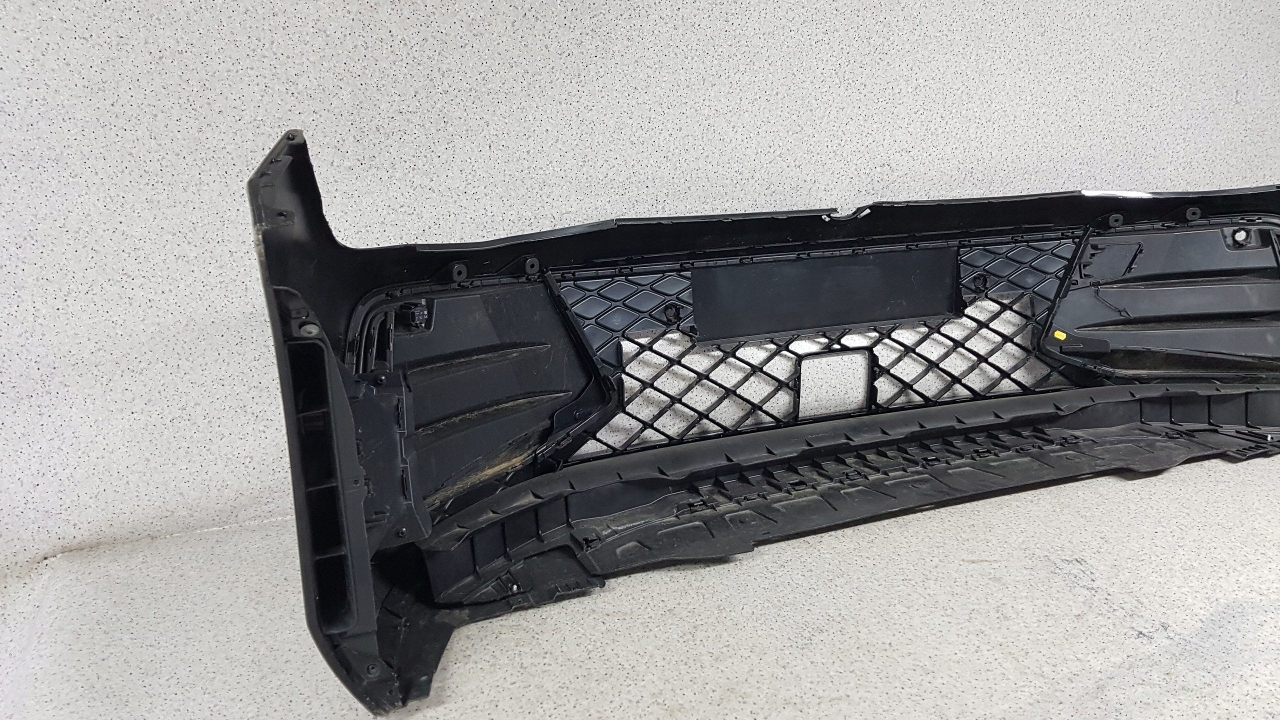 VW PASSAT B9 R LINE 2024 - bumper front 2268