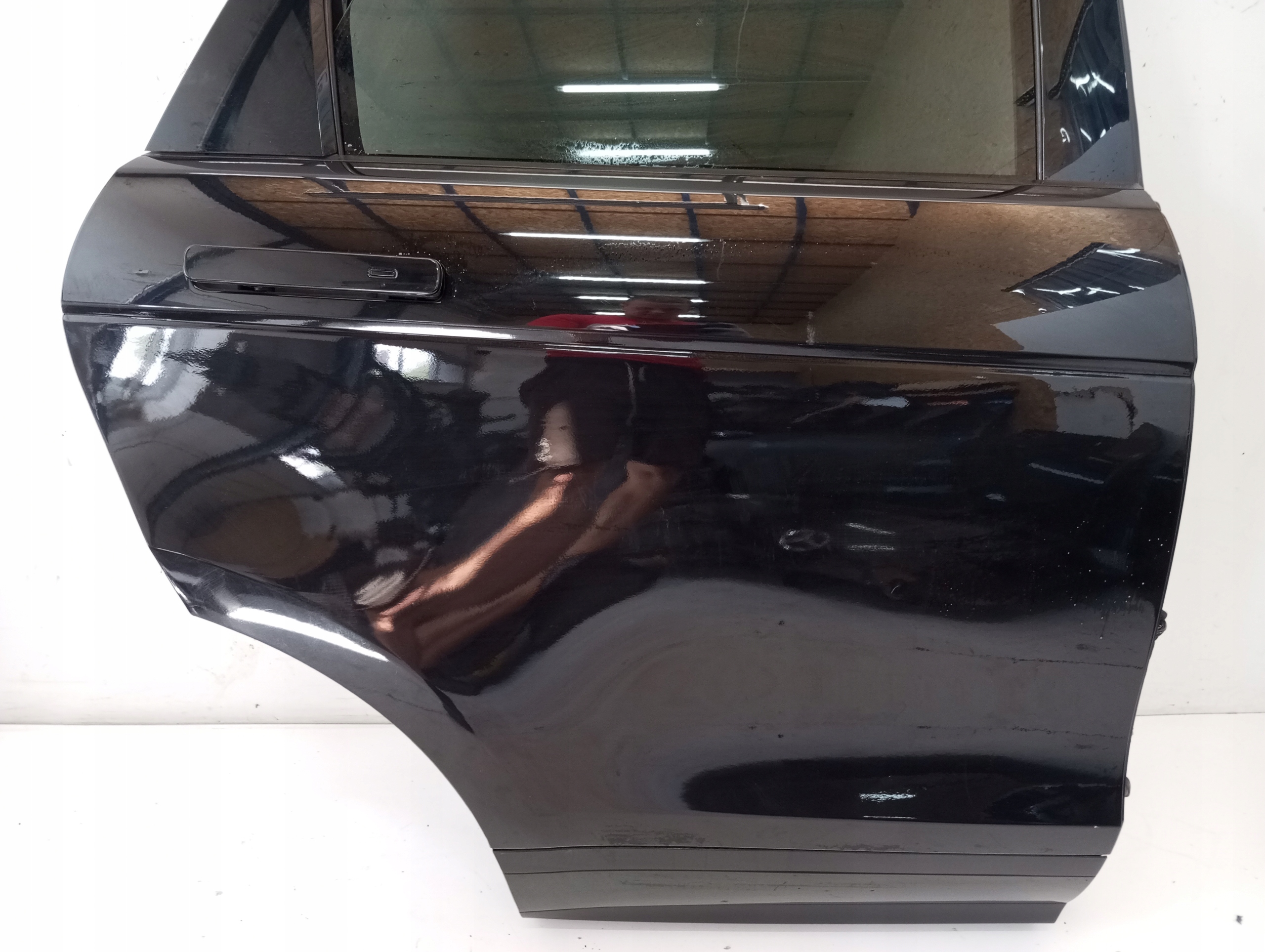 door right rear. RANGE ROVER EVOQUE II 19R